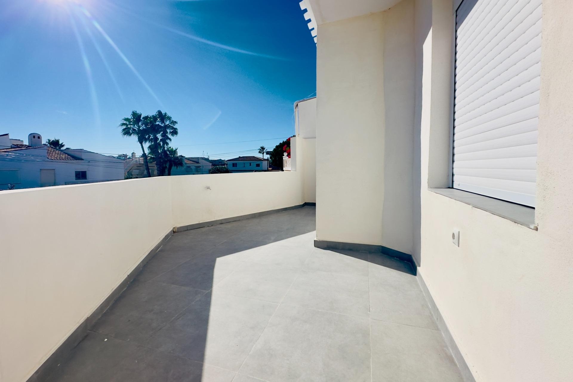 Resale - Apartment -
Orihuela Costa - La Regia