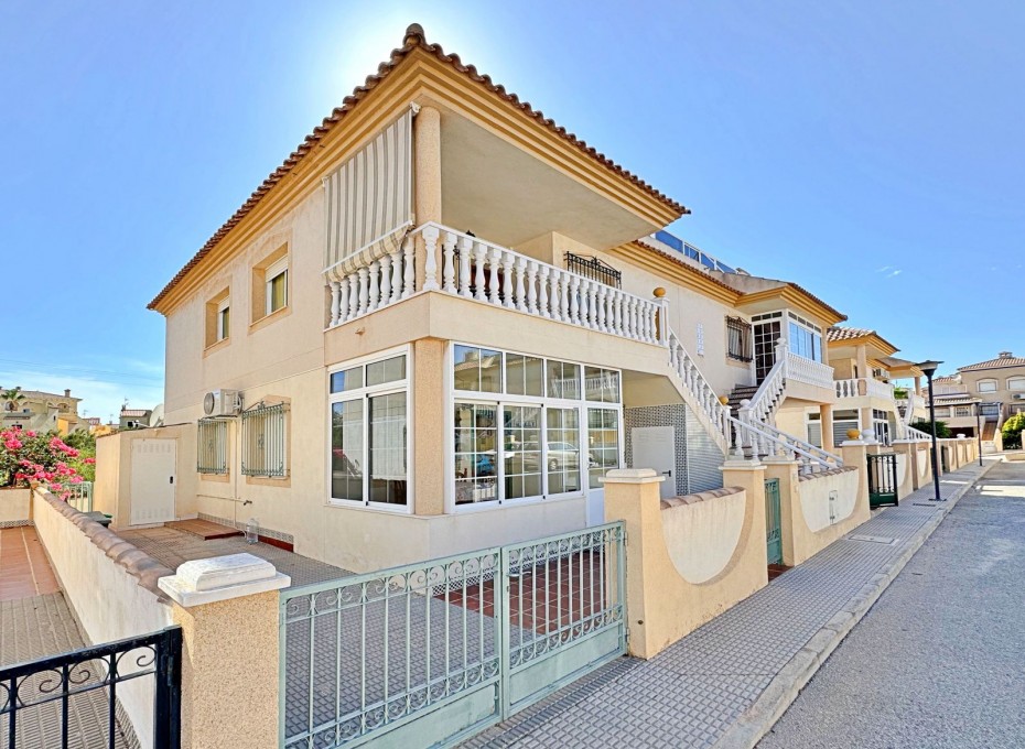 Resale - Apartment -
Orihuela Costa - La Zenia