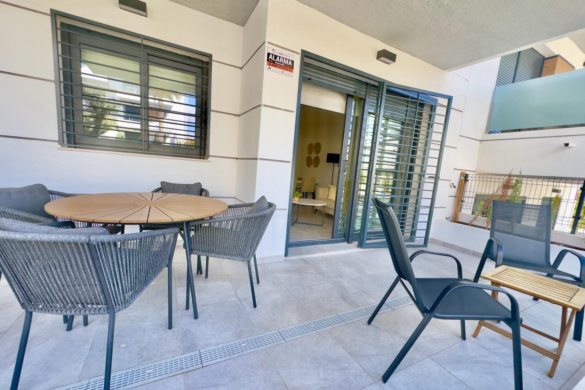 Resale - Apartment -
Orihuela Costa - Las Filipinas