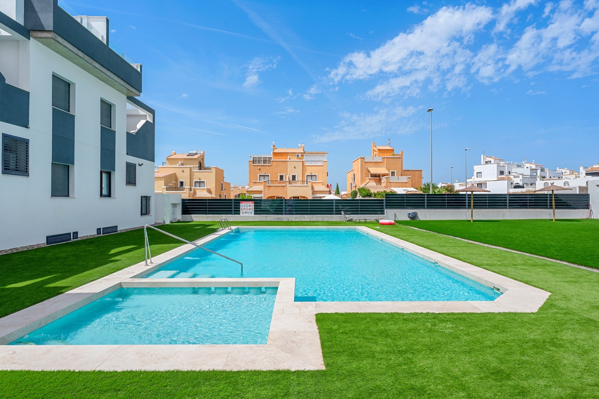 Resale - Apartment -
Orihuela Costa - Los Altos