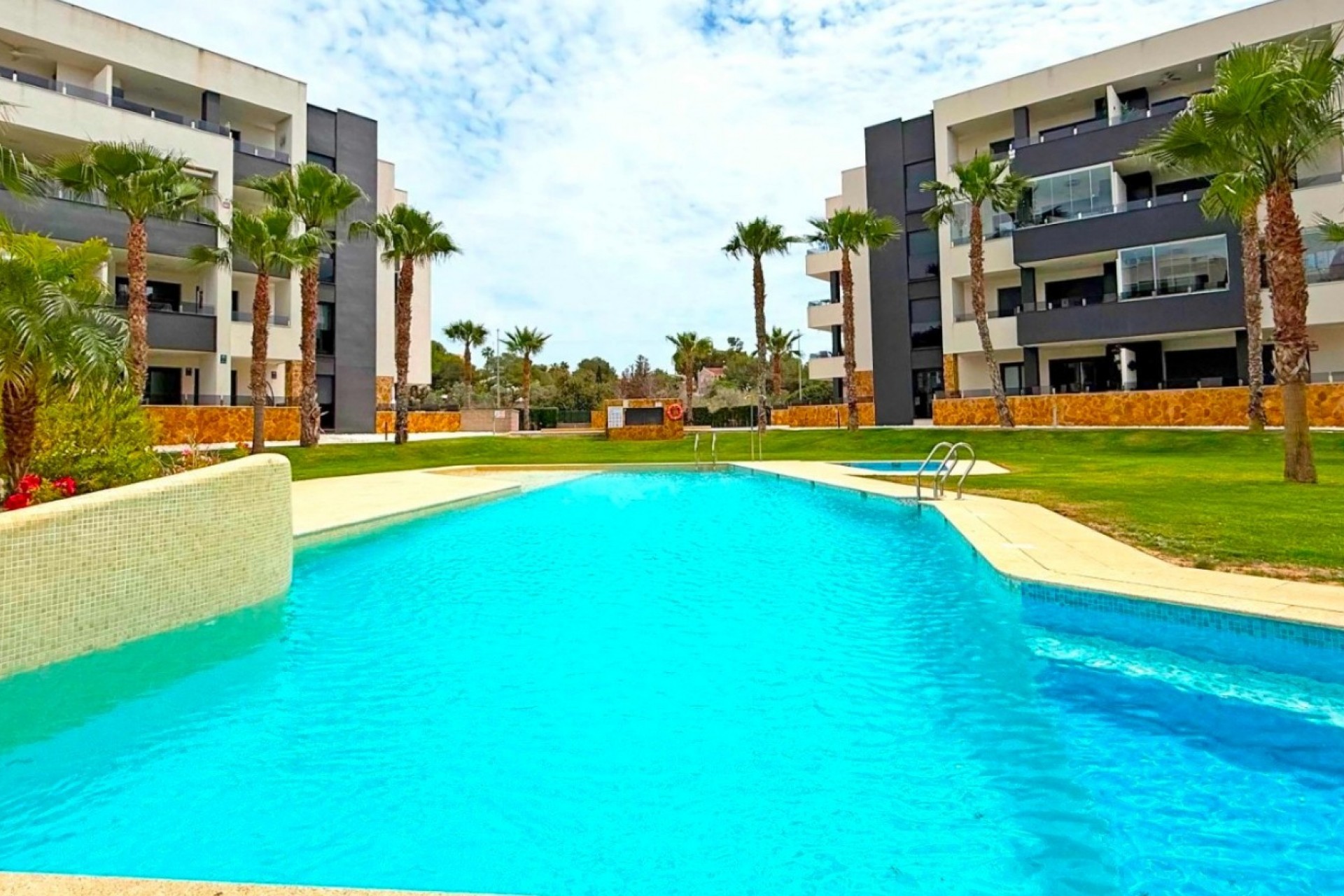 Resale - Apartment -
Orihuela Costa - Los Altos