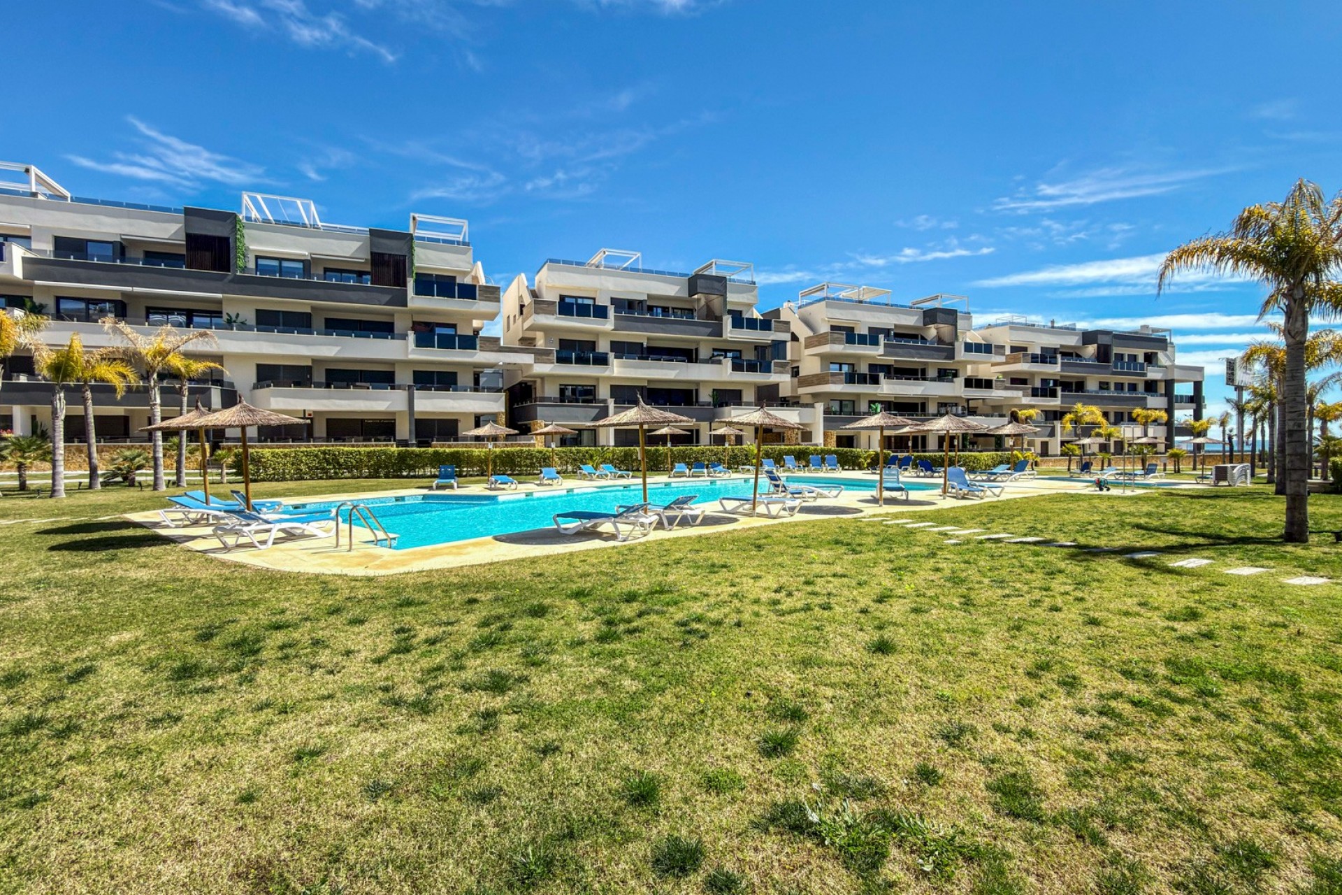 Resale - Apartment -
Orihuela Costa - Playa Flamenca