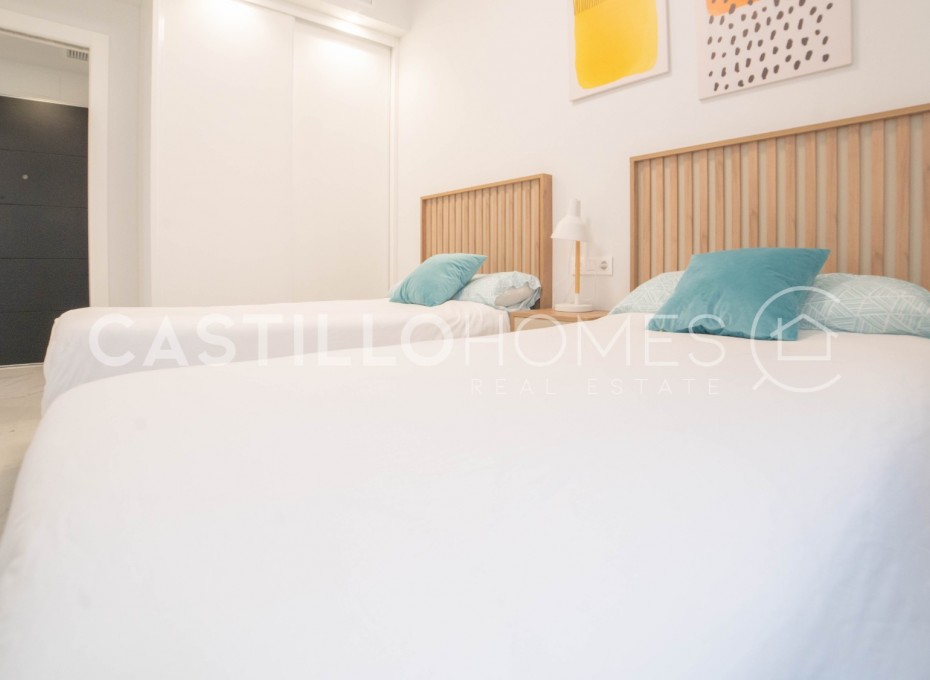 Resale - Apartment -
Orihuela Costa - Playa Flamenca