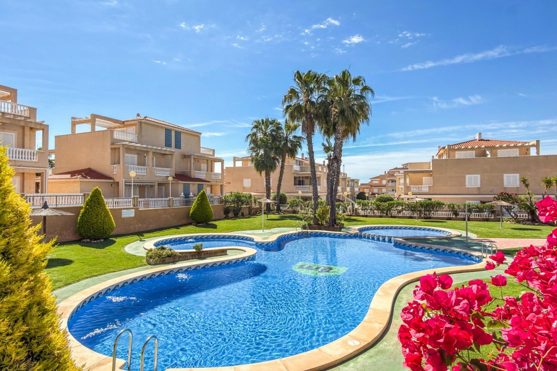Resale - Apartment -
Orihuela Costa - Playa Flamenca