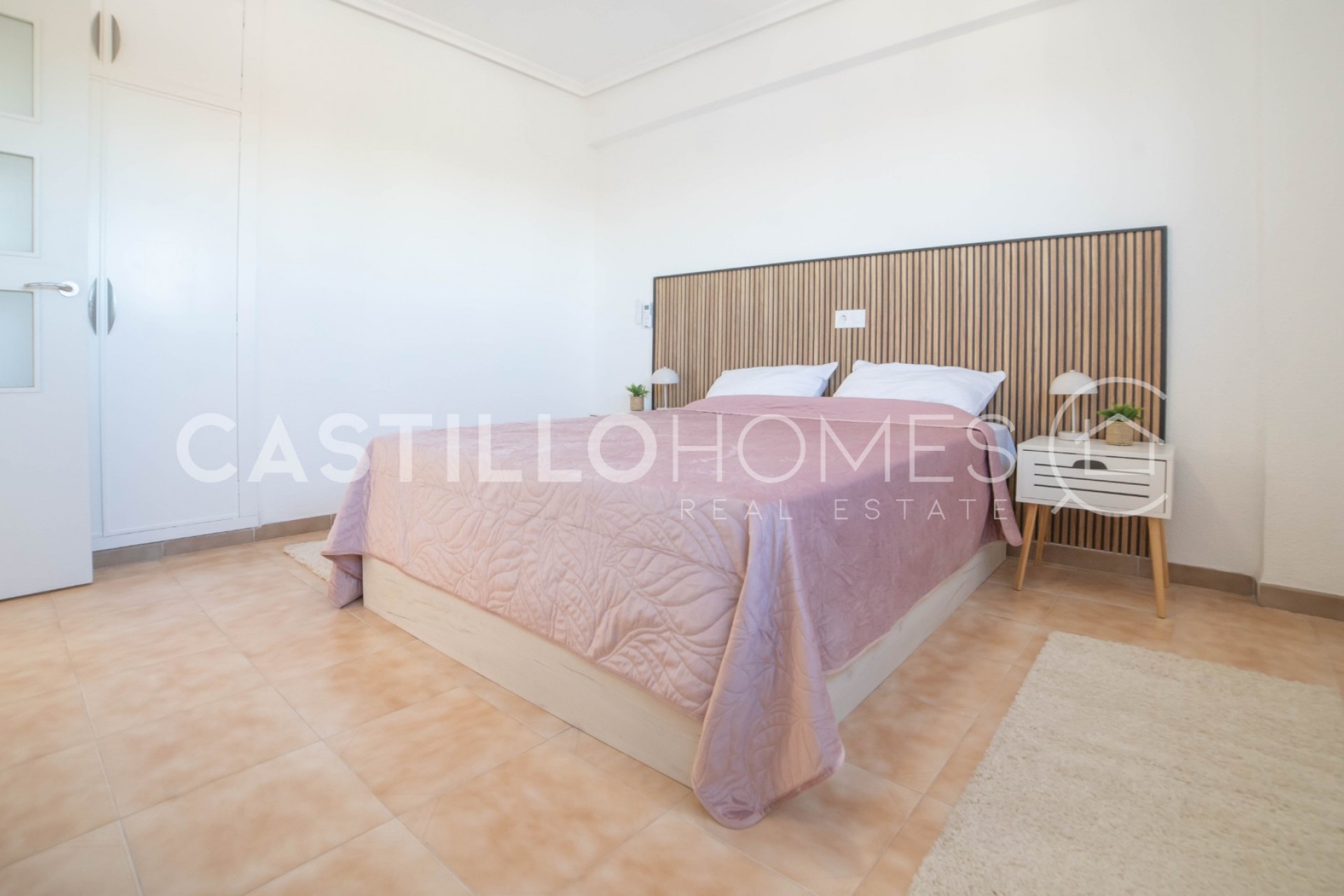 Resale - Apartment -
Orihuela Costa - Punta Prima