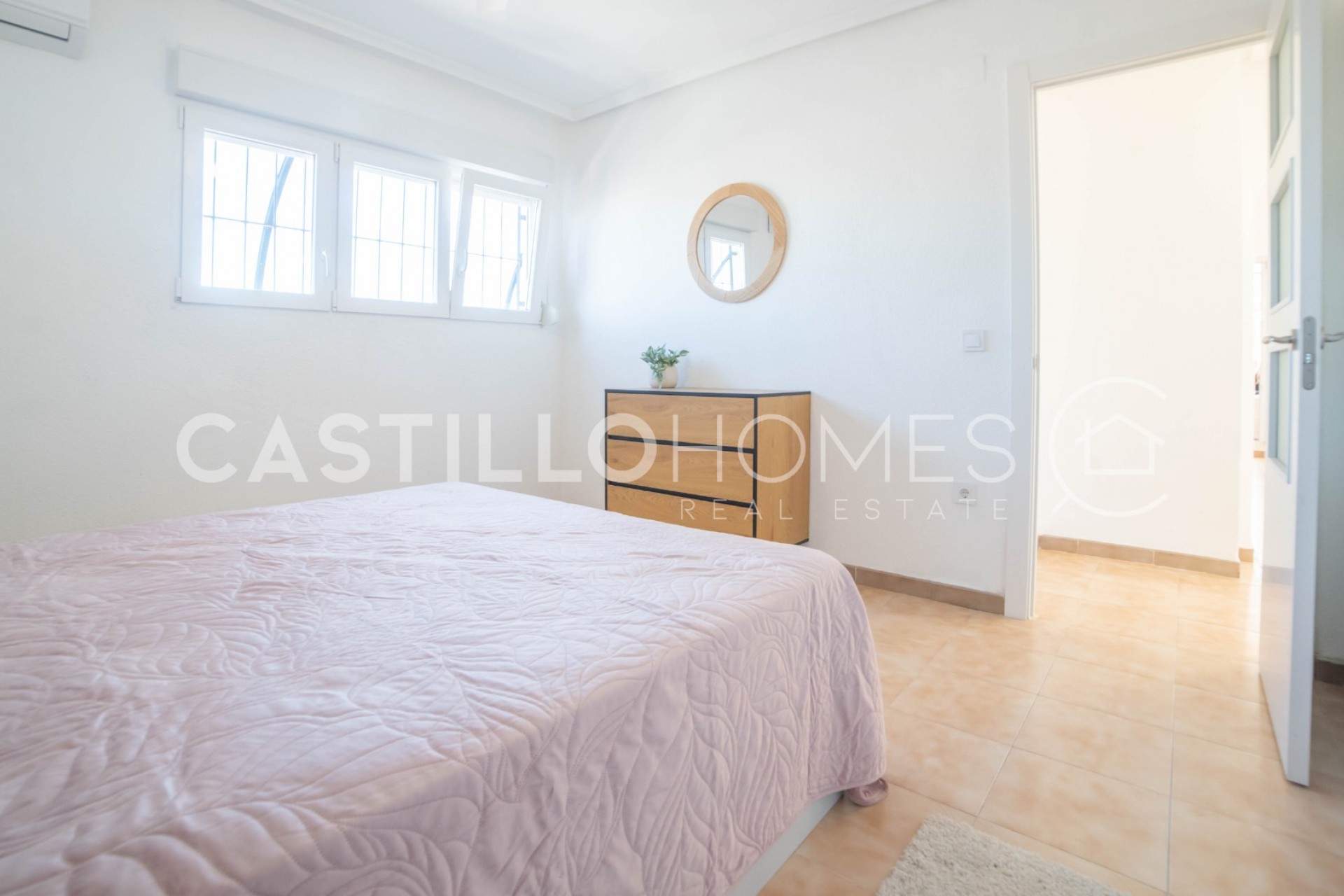 Resale - Apartment -
Orihuela Costa - Punta Prima