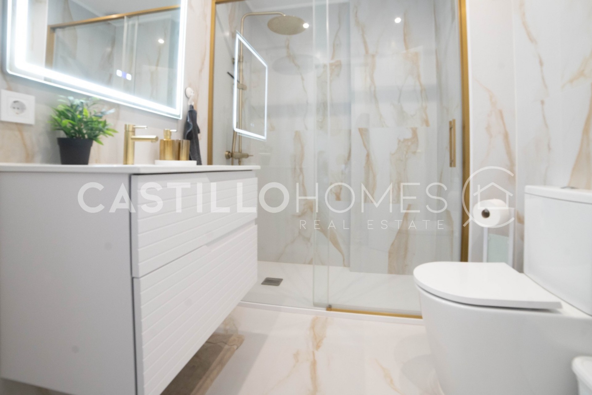 Resale - Apartment -
Orihuela Costa - Punta Prima