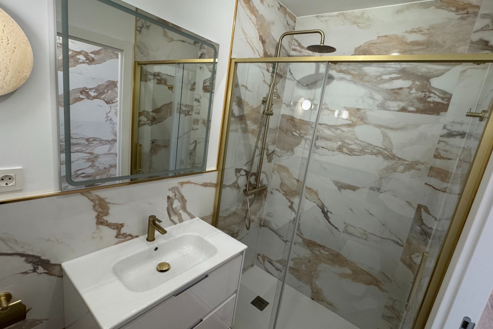 Resale - Apartment -
Orihuela Costa - Punta Prima