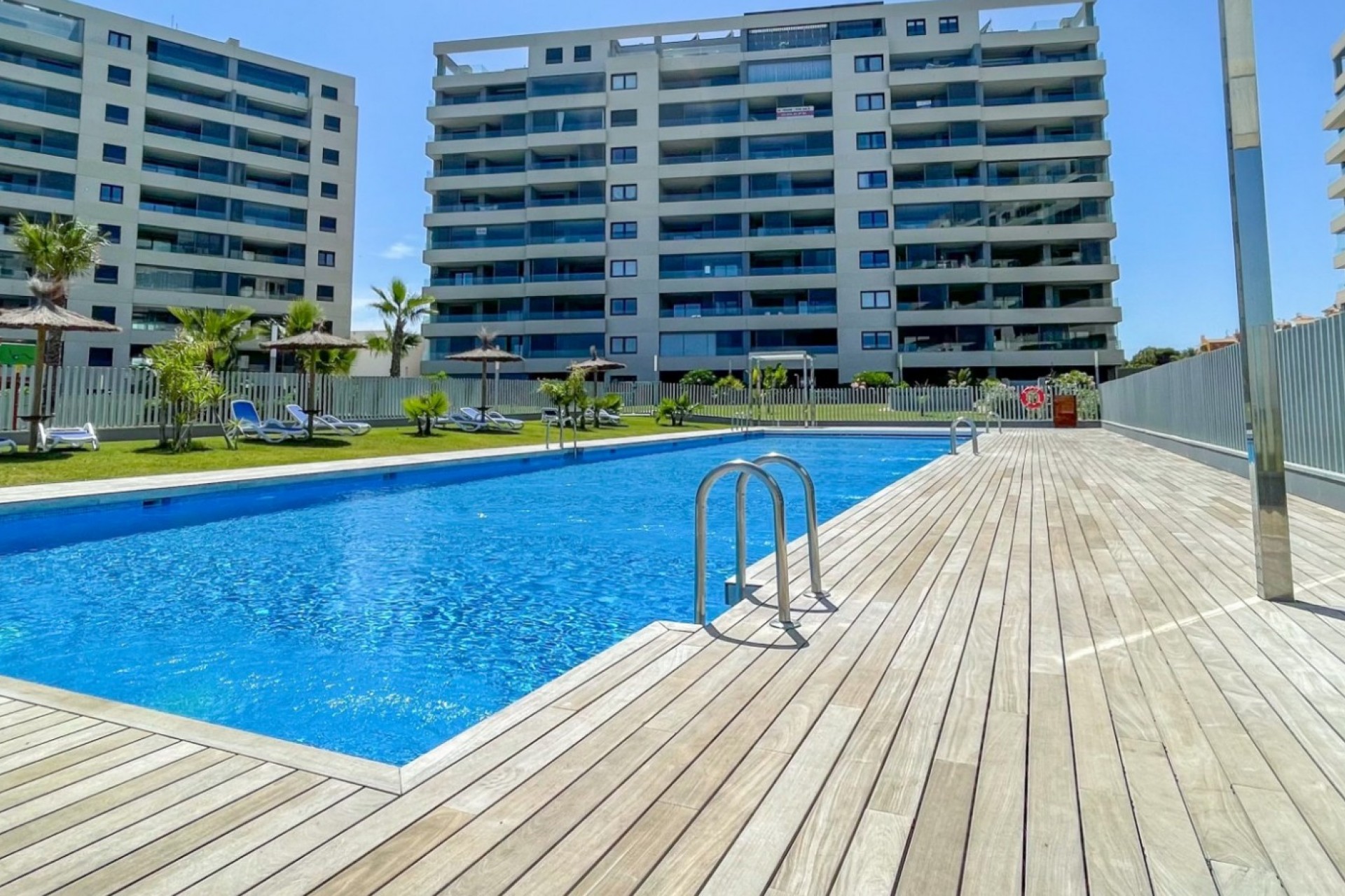 Resale - Apartment -
Orihuela Costa - Punta Prima