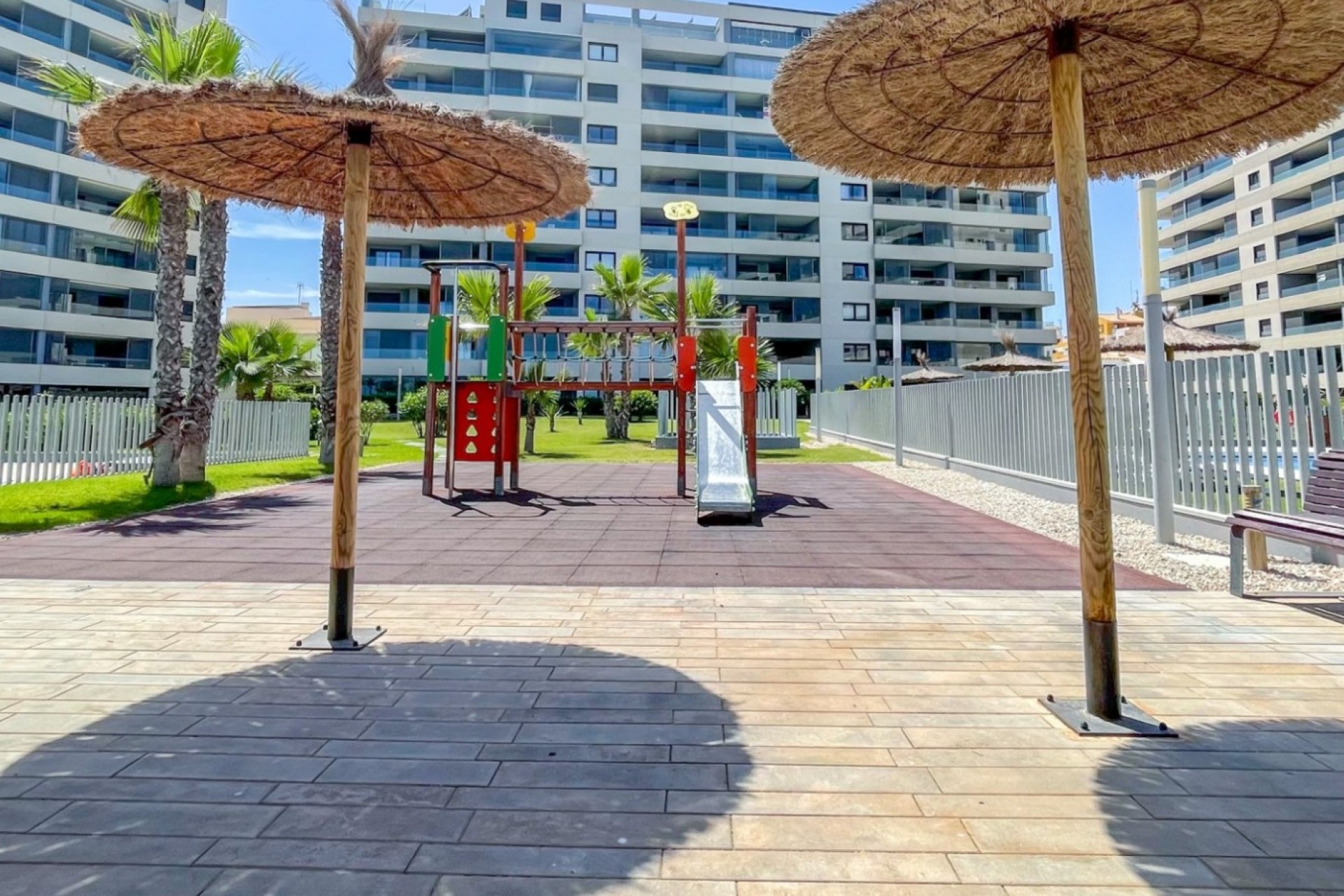 Resale - Apartment -
Orihuela Costa - Punta Prima