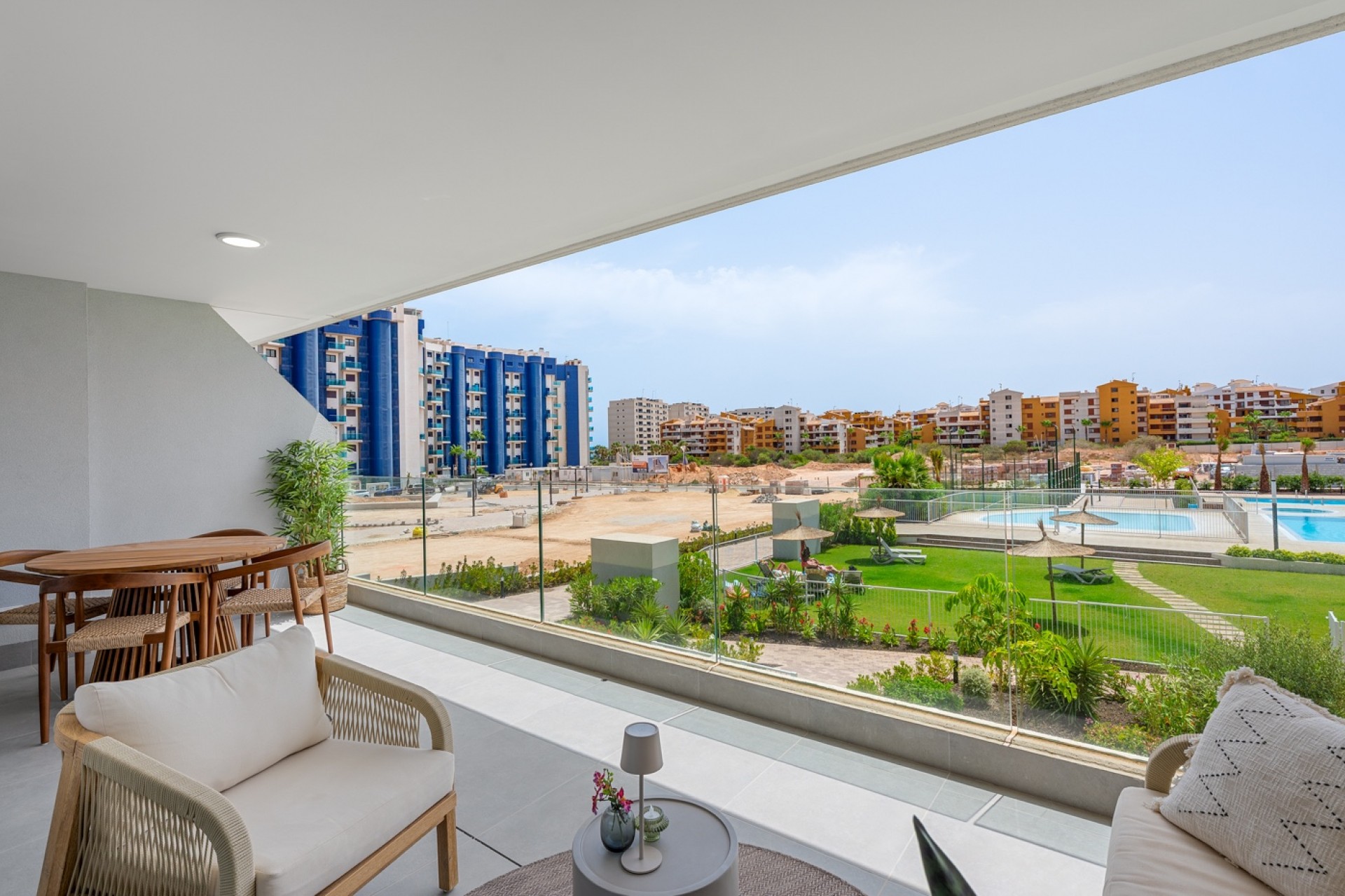 Resale - Apartment -
Orihuela Costa - Punta Prima