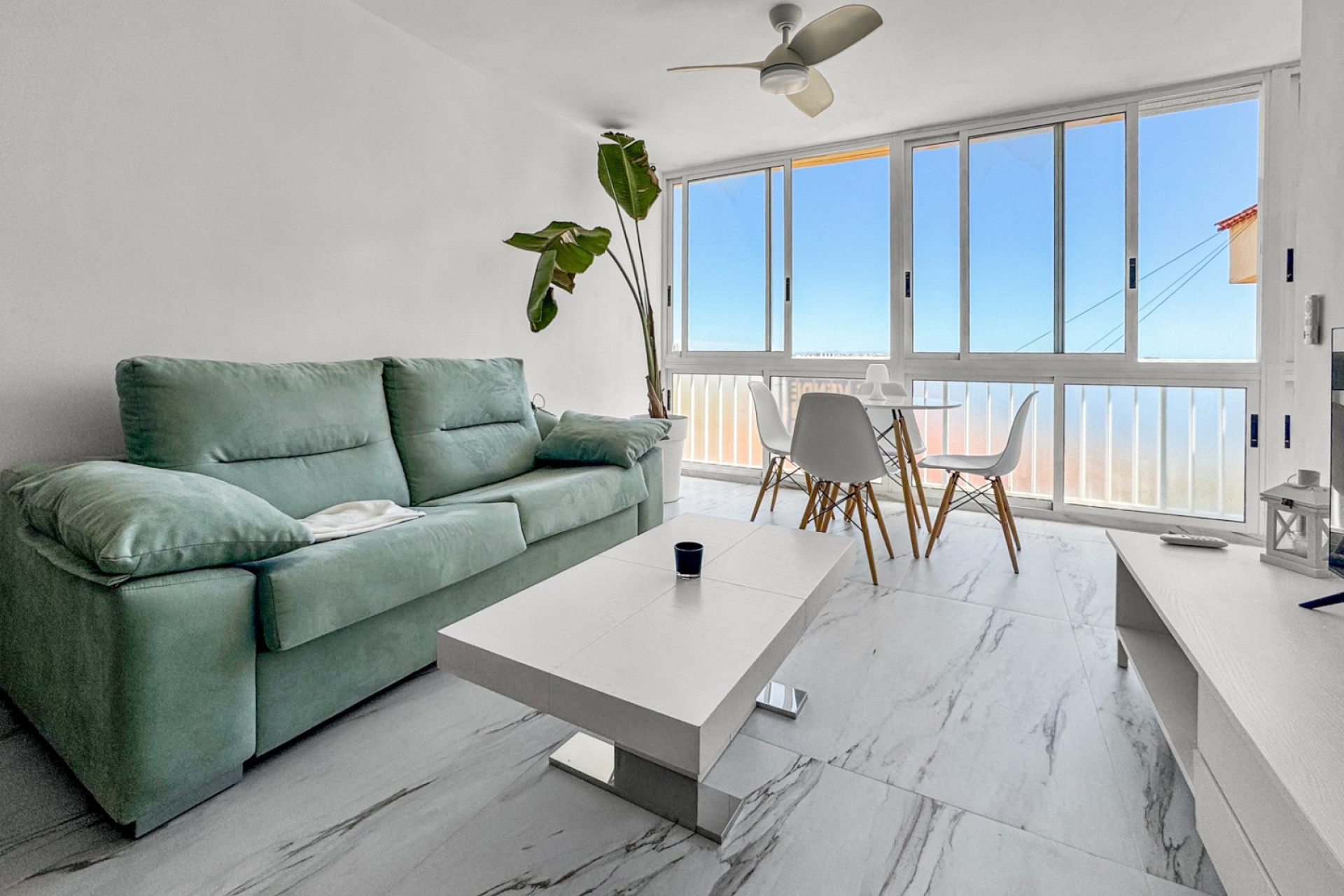 Resale - Apartment -
Orihuela Costa - Punta Prima
