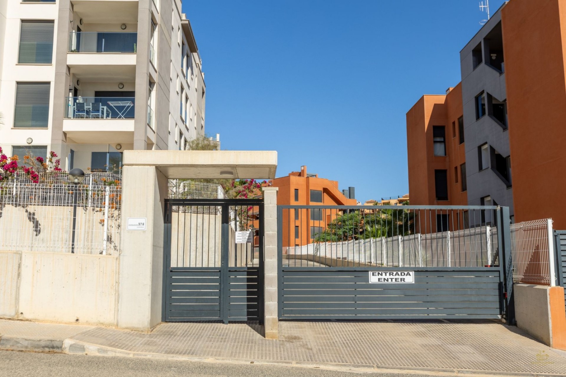 Resale - Apartment -
Orihuela Costa - Villamartín