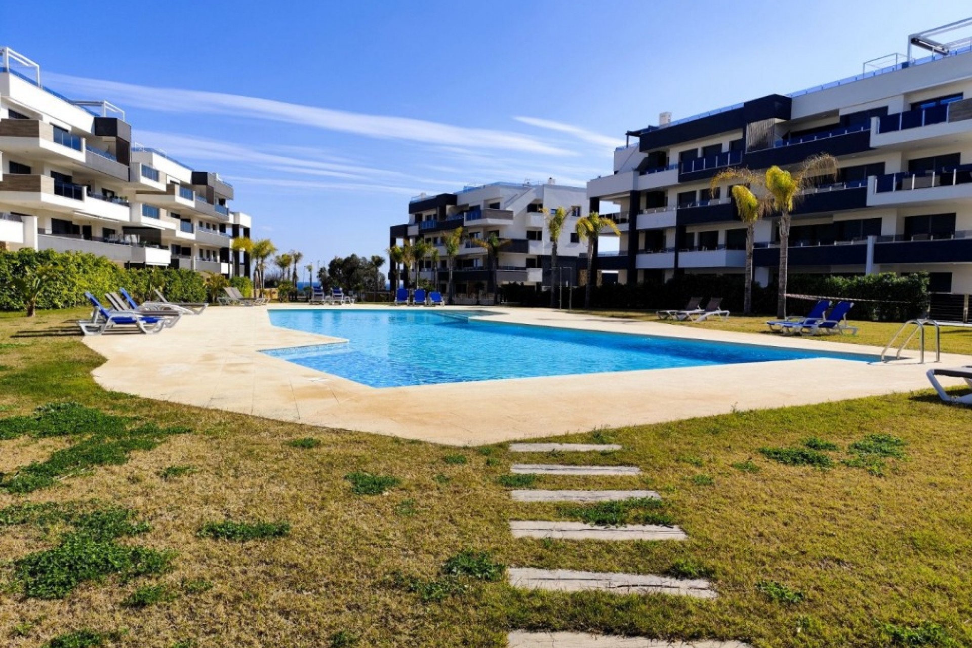 Resale - Apartment -
Orihuela Costa