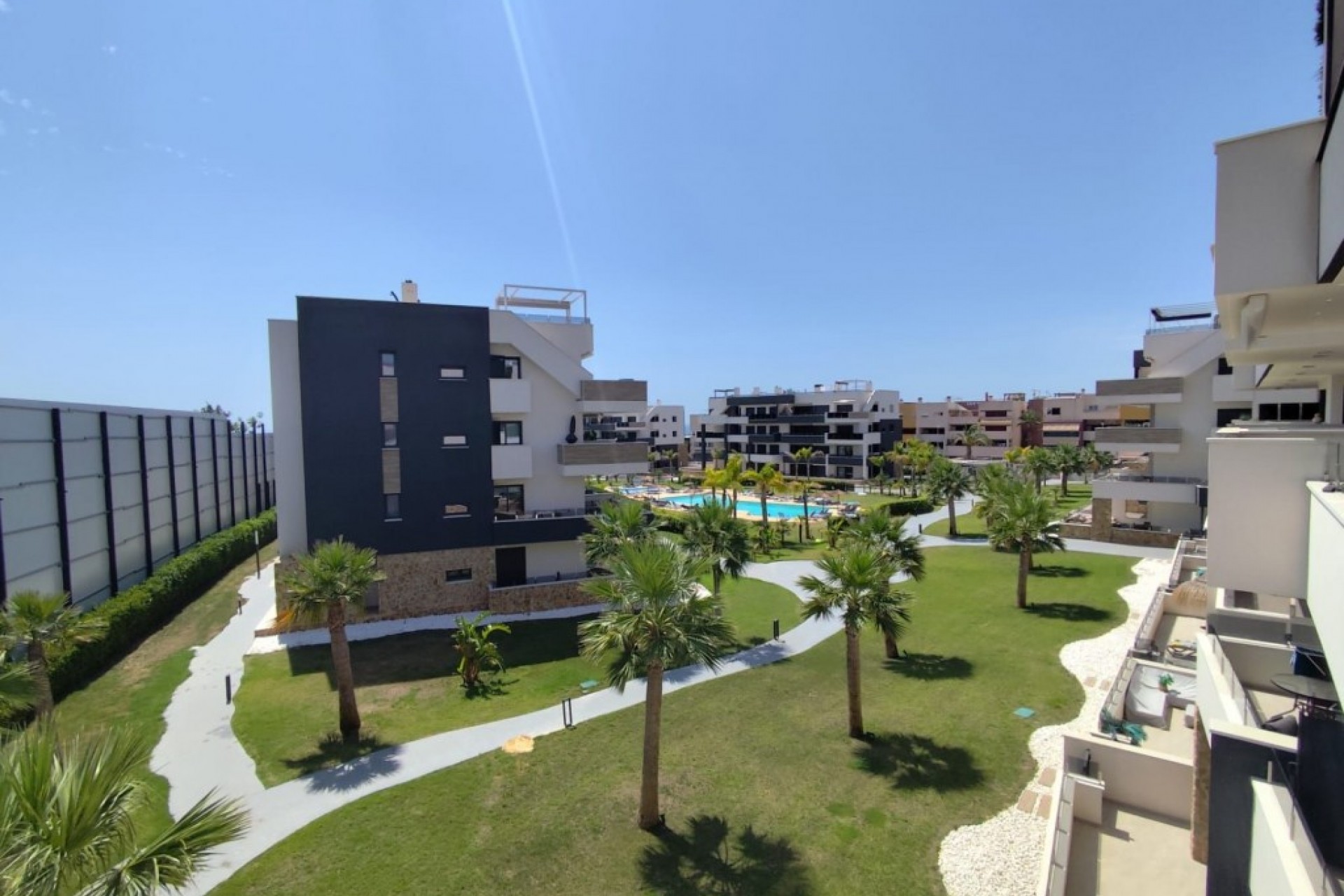 Resale - Apartment -
Orihuela Costa