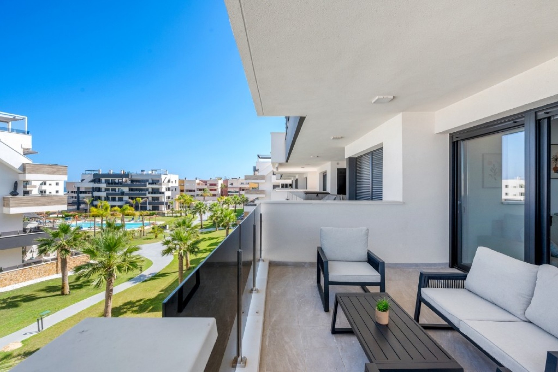 Resale - Apartment -
Orihuela Costa