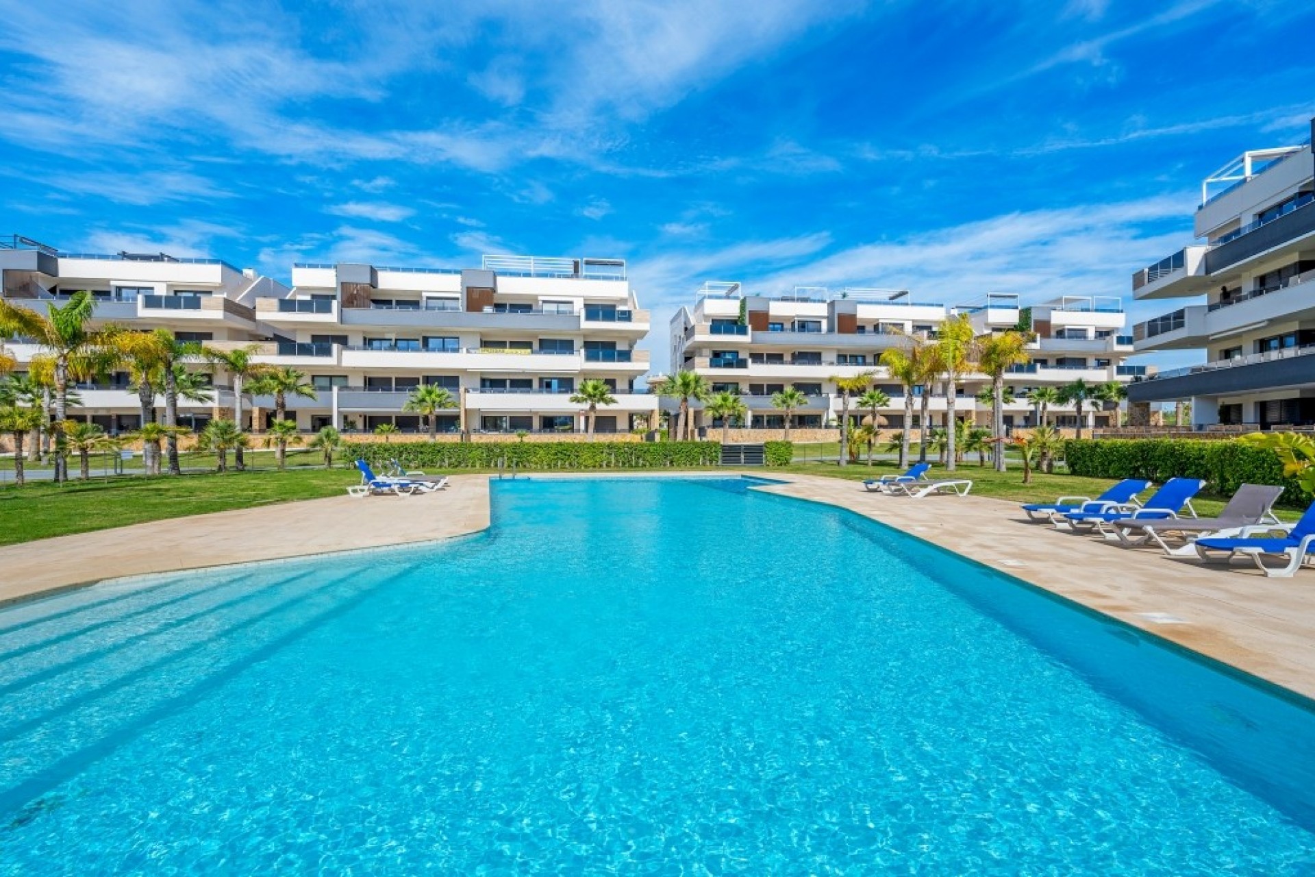 Resale - Apartment -
Orihuela Costa