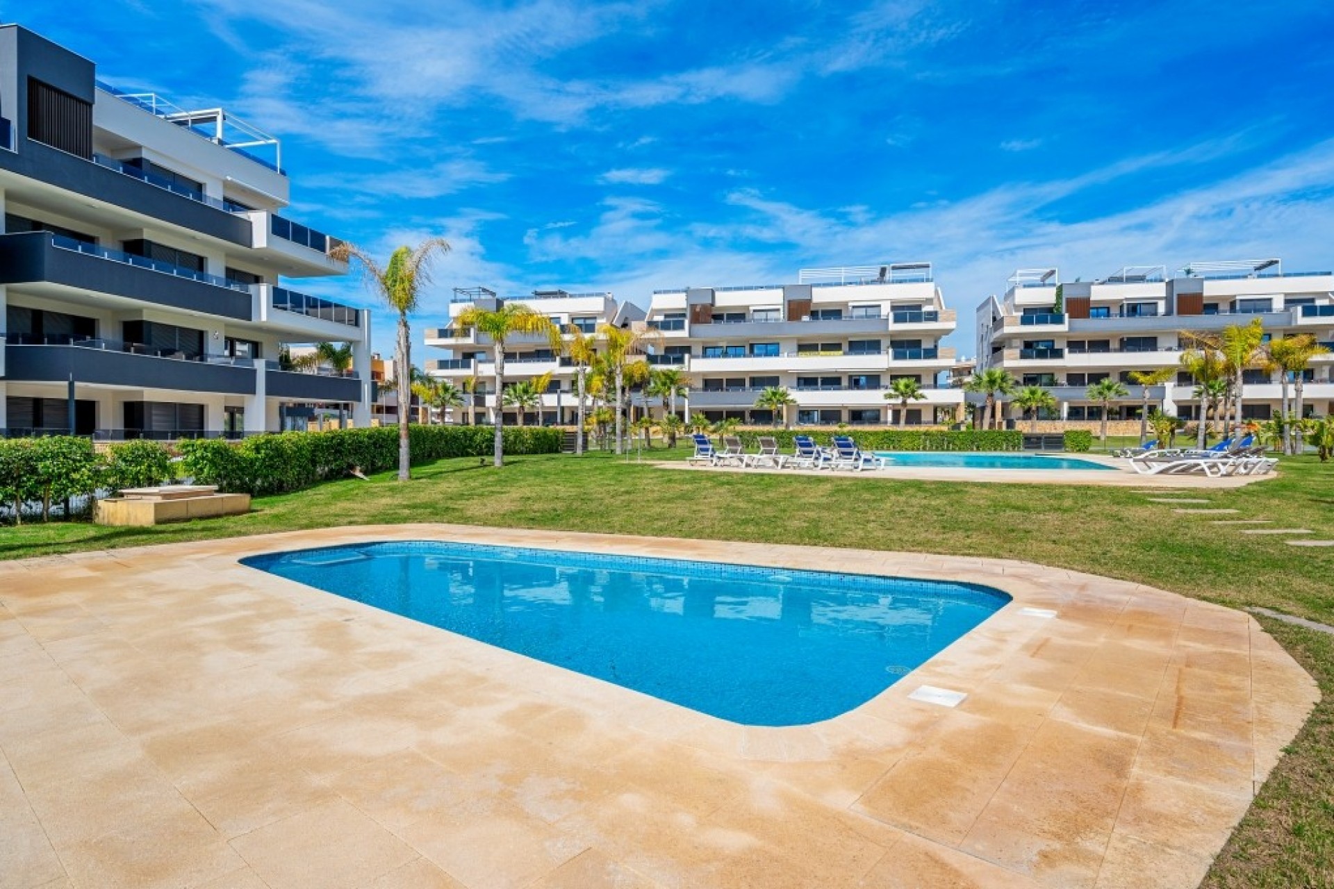 Resale - Apartment -
Orihuela Costa