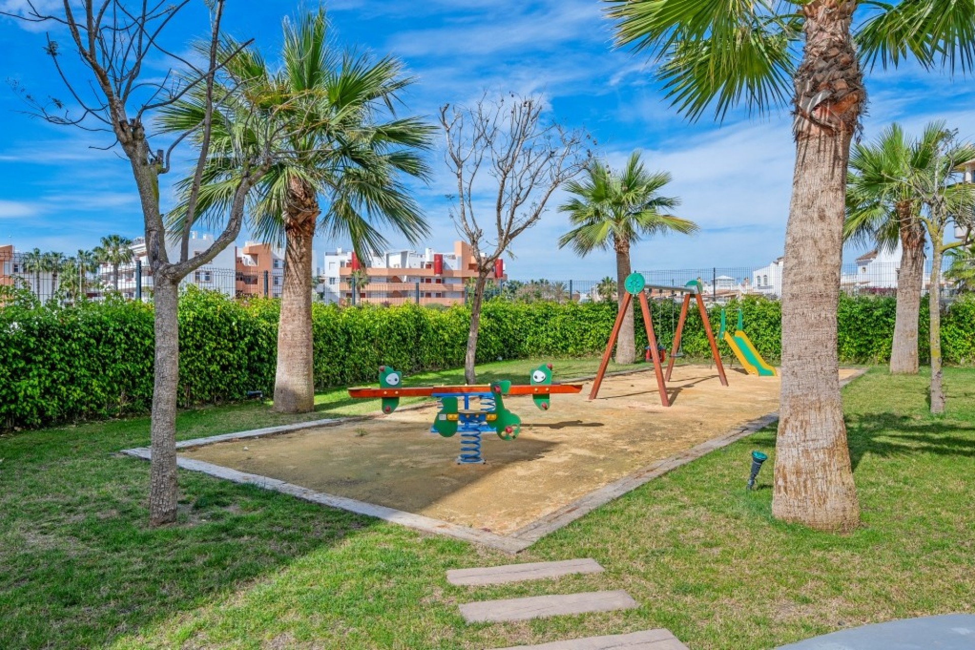Resale - Apartment -
Orihuela Costa