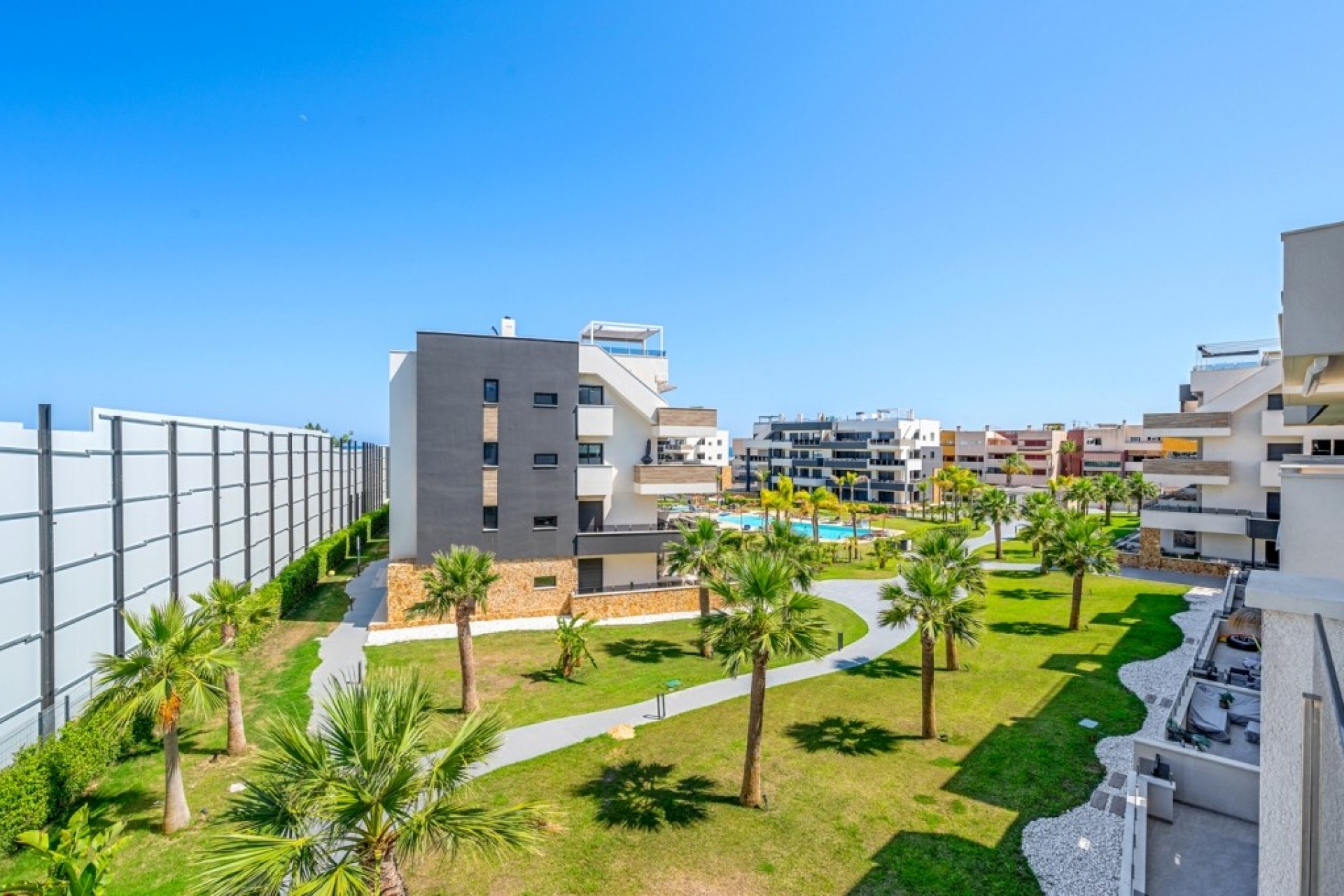 Resale - Apartment -
Orihuela Costa