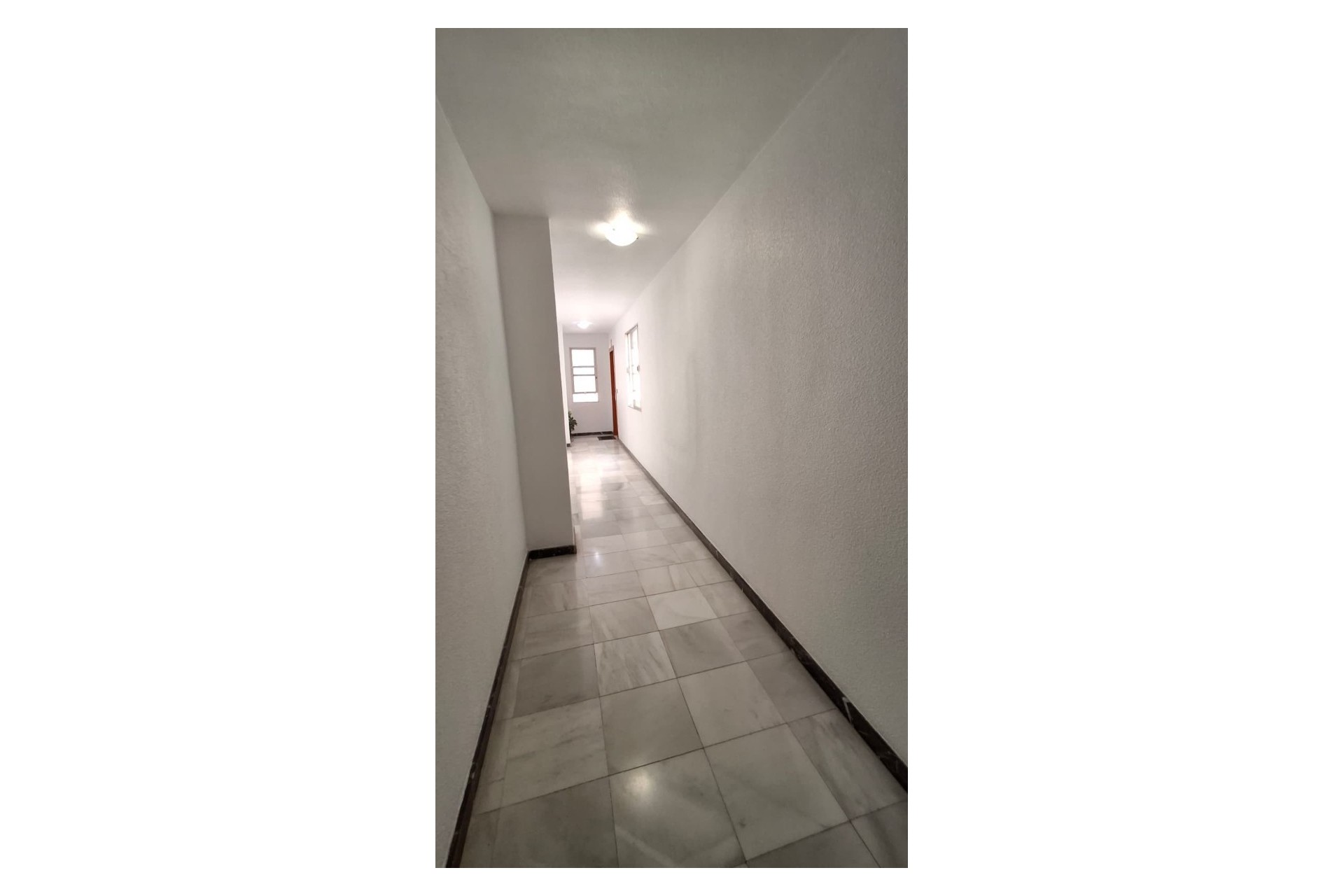 Resale - Apartment -
Orihuela - Zona Centro