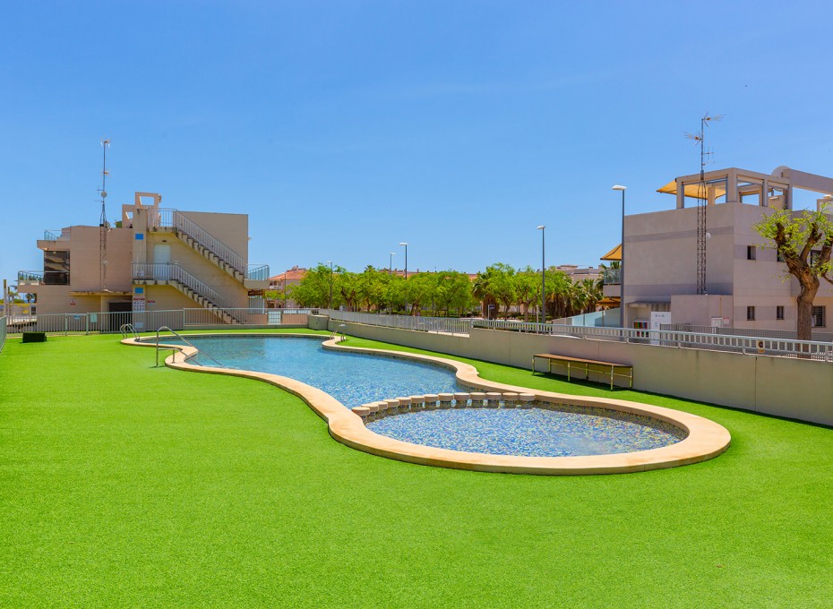 Resale - Apartment -
Pilar de la Horadada - Torre de la Horadada