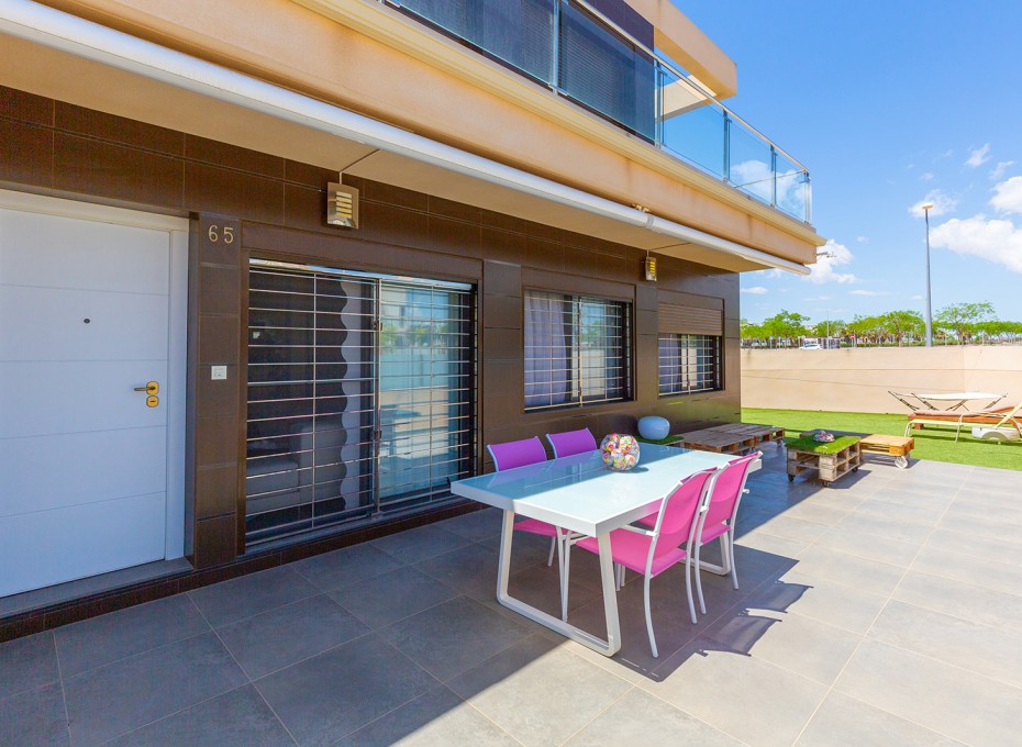 Resale - Apartment -
Pilar de la Horadada - Torre de la Horadada