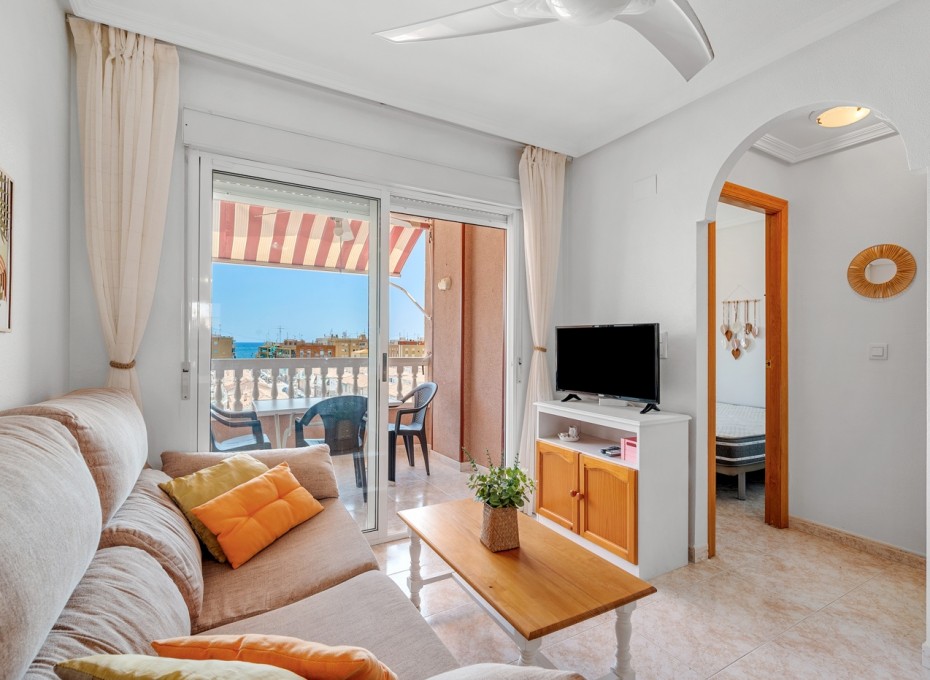Resale - Apartment -
Santa Pola