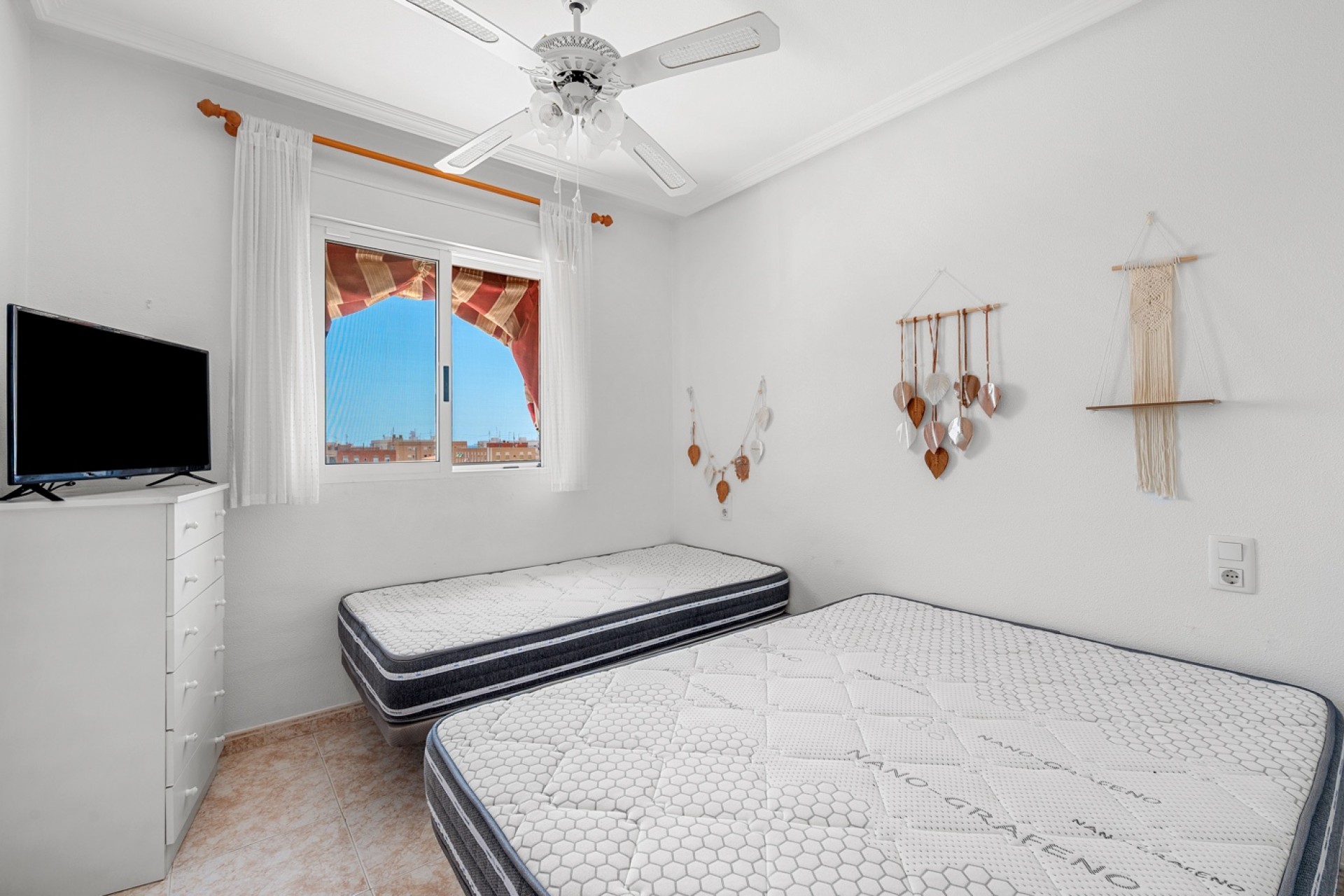 Resale - Apartment -
Santa Pola