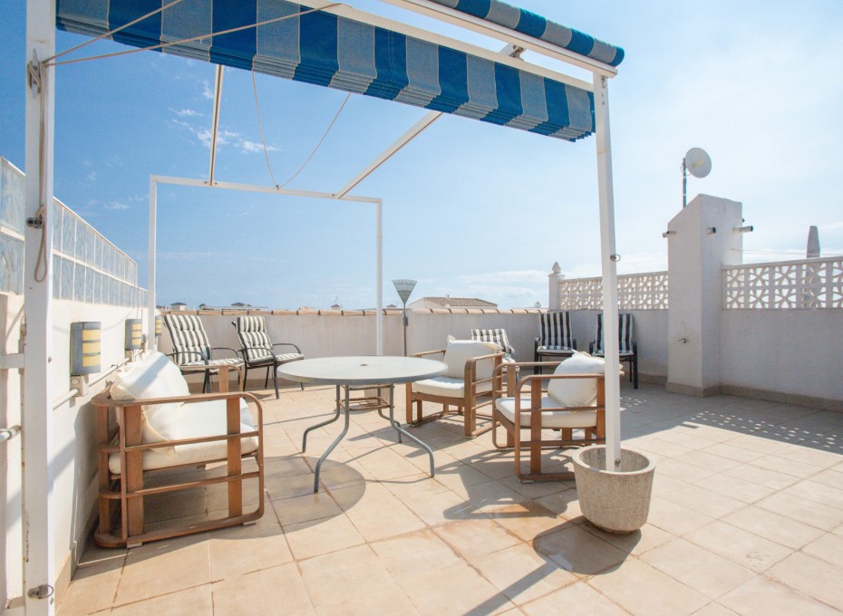 Resale - Apartment - Top Floor Apartment -
Orihuela Costa - Los Almendros-La Florida