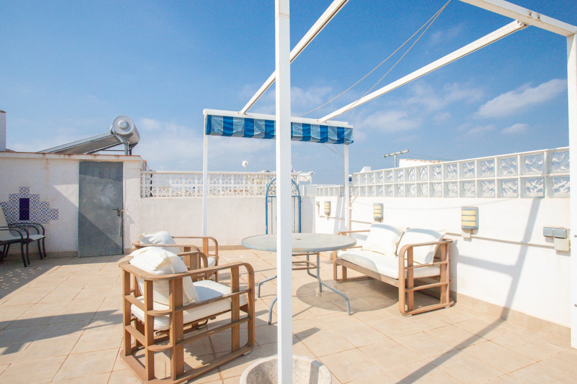 Resale - Apartment - Top Floor Apartment -
Orihuela Costa - Los Almendros-La Florida