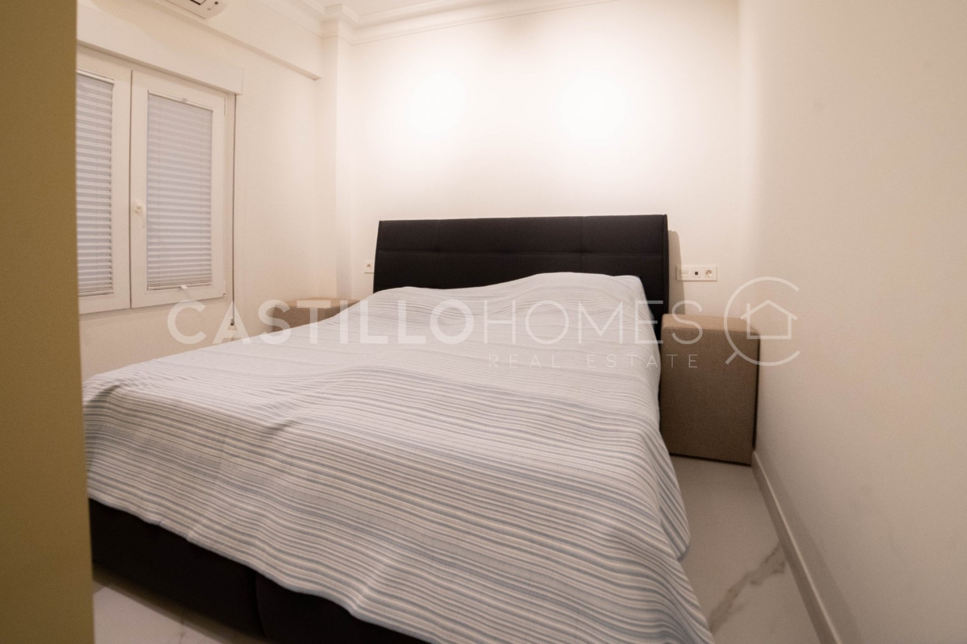 Resale - Apartment -
Torrevieja - Centro