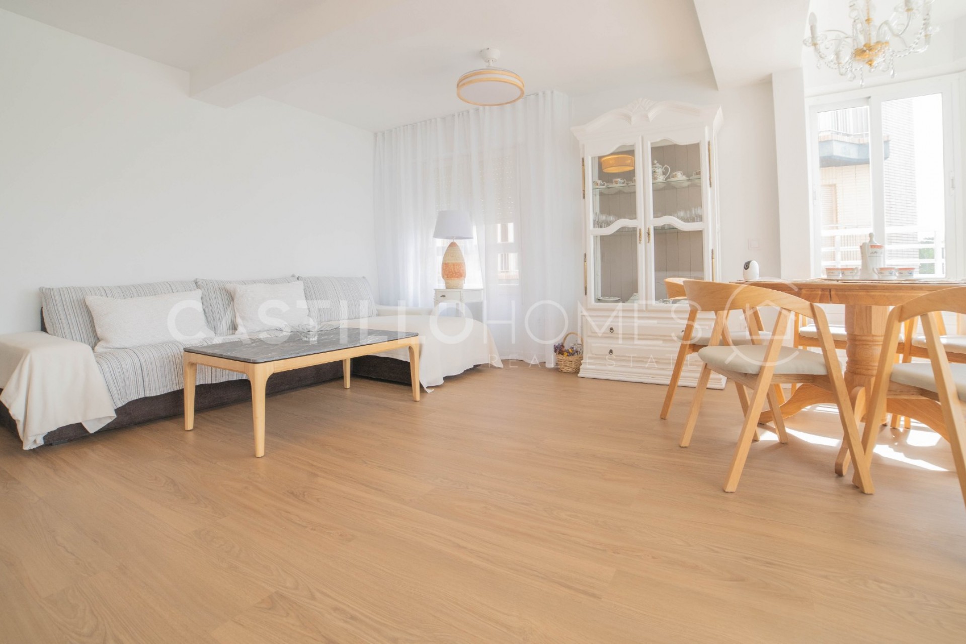 Resale - Apartment -
Torrevieja - Centro