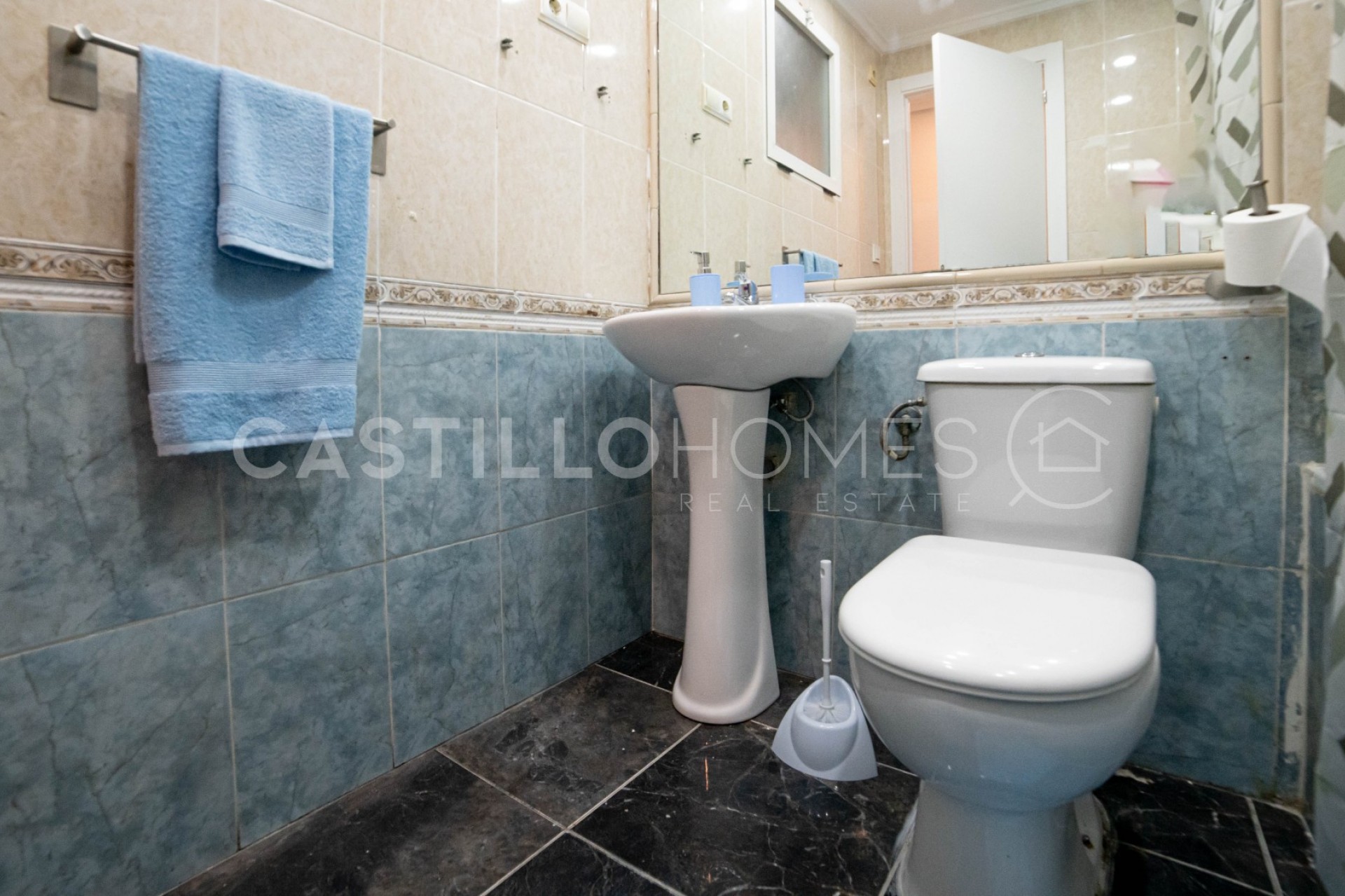 Resale - Apartment -
Torrevieja - Centro