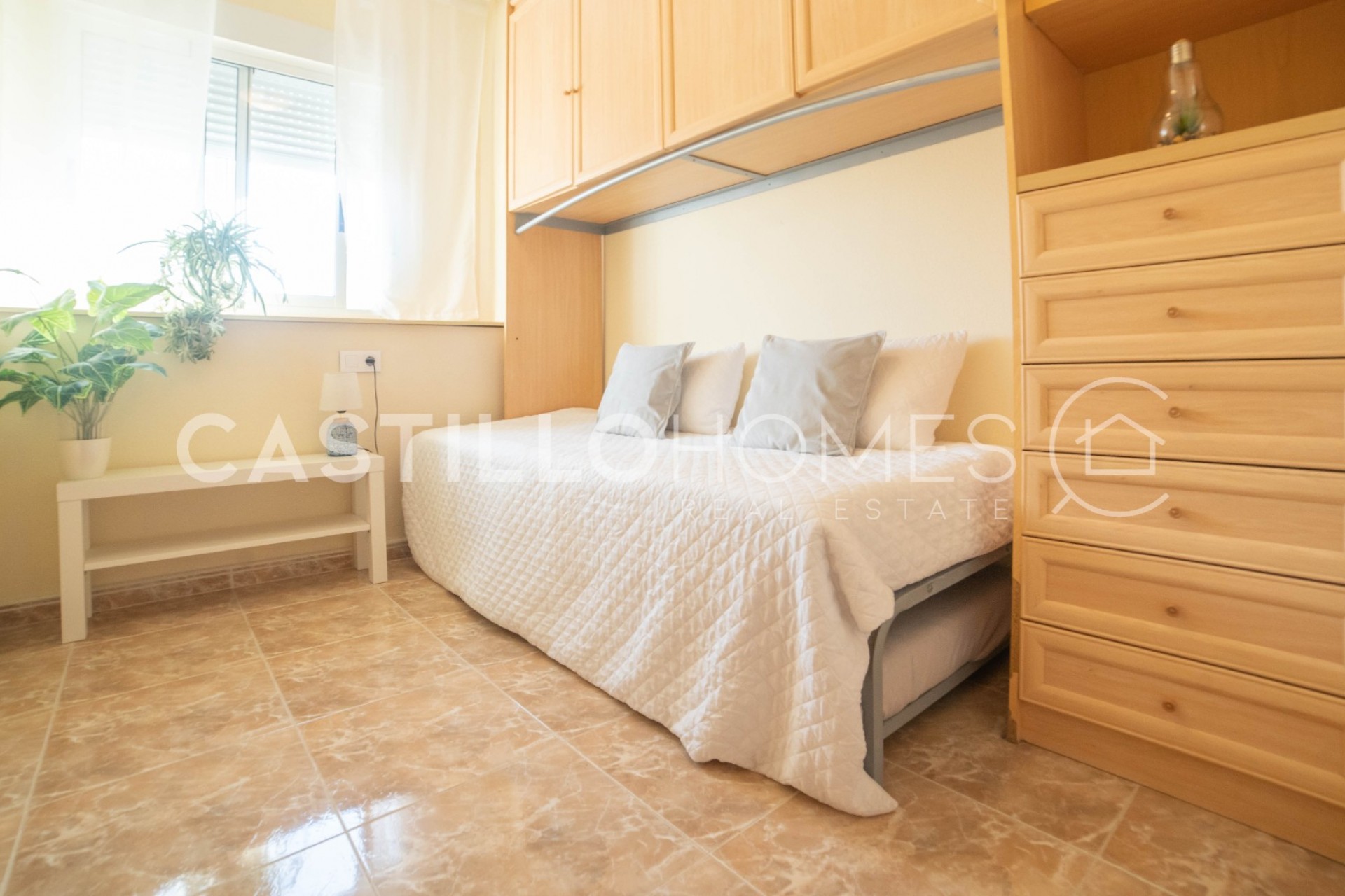 Resale - Apartment -
Torrevieja - Centro