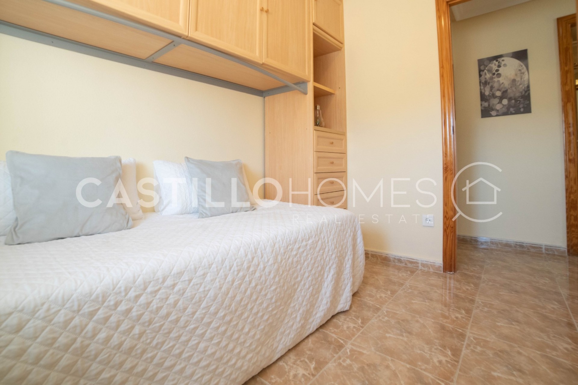 Resale - Apartment -
Torrevieja - Centro