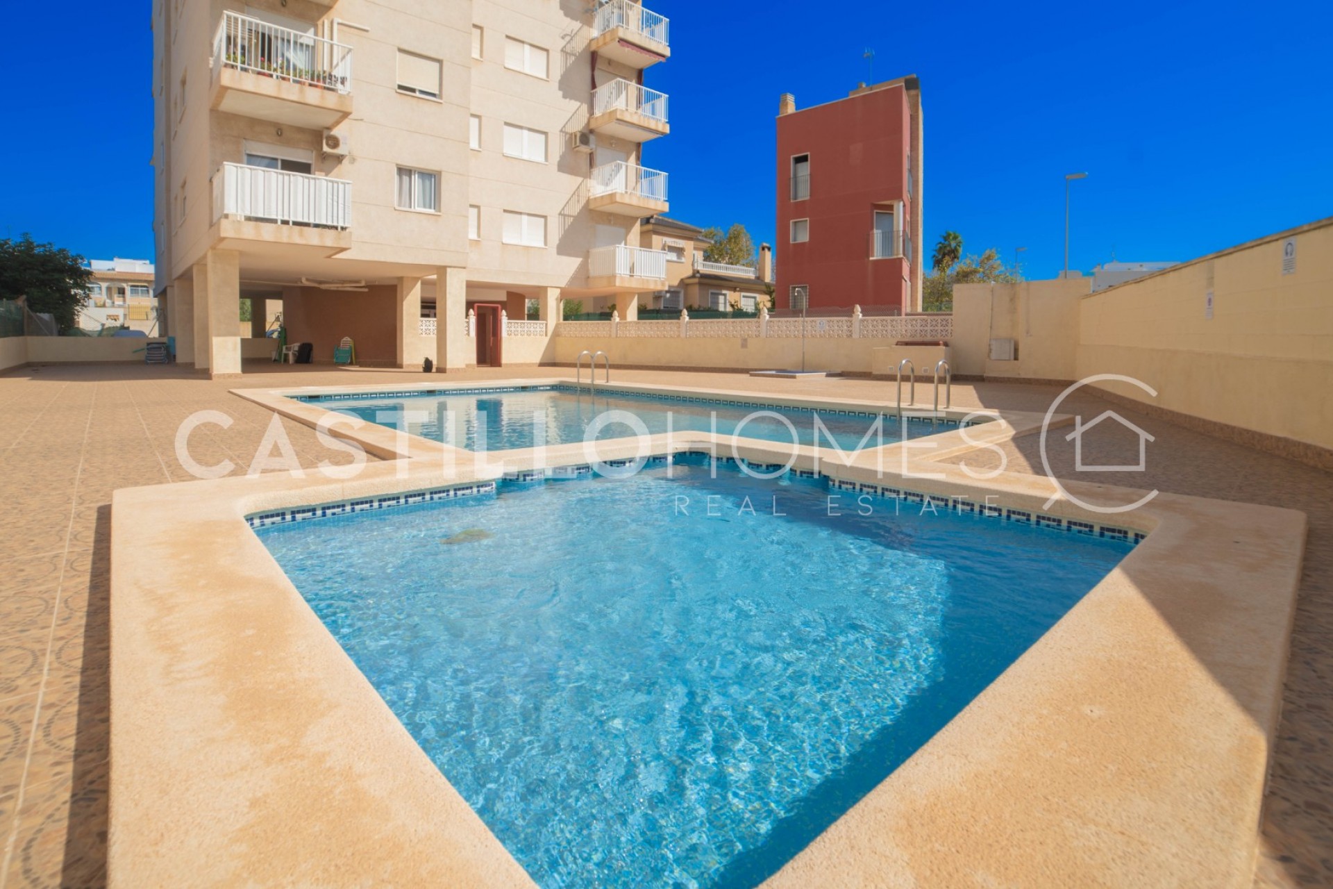 Resale - Apartment -
Torrevieja - Centro