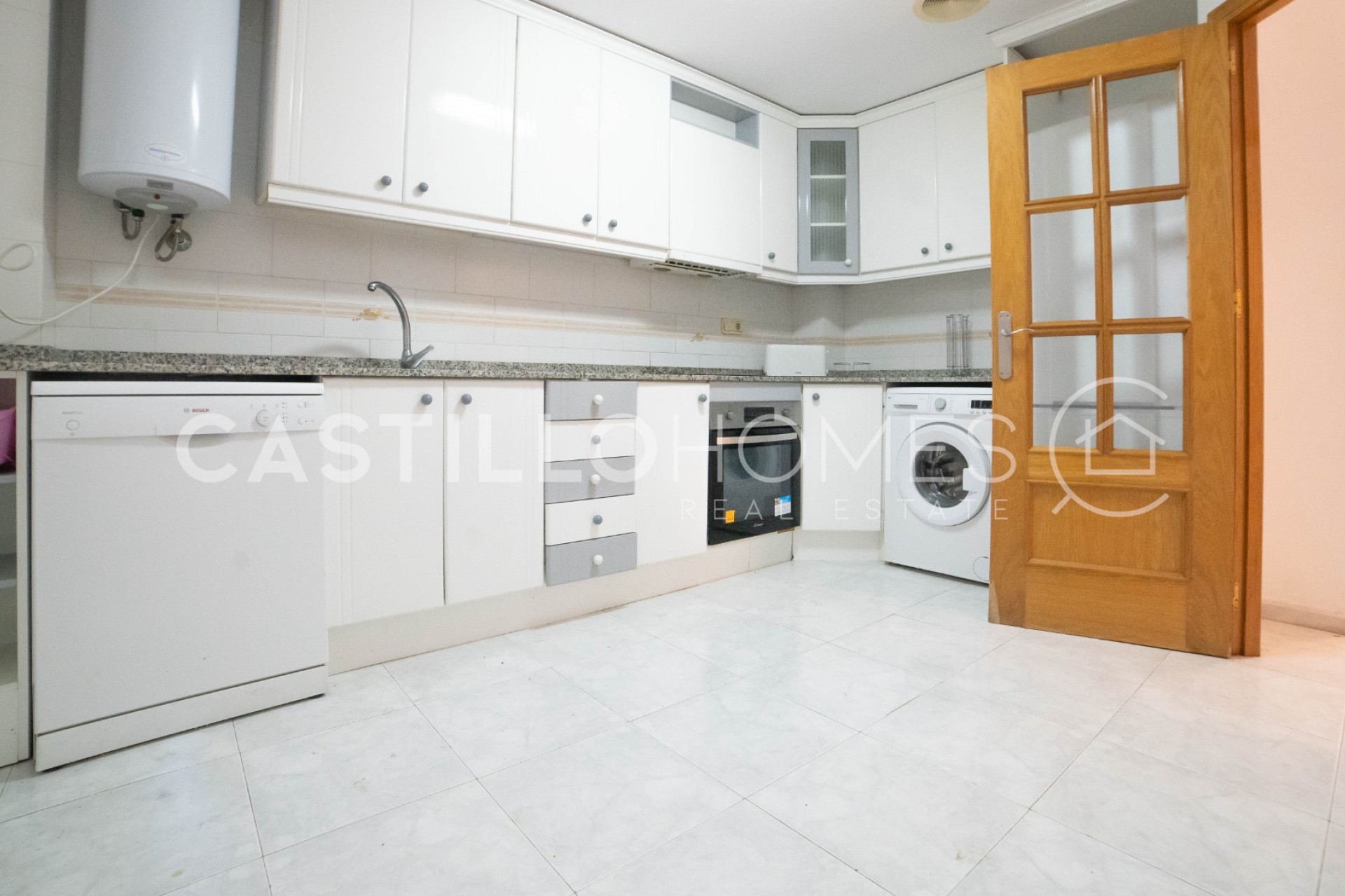 Resale - Apartment -
Torrevieja - Centro