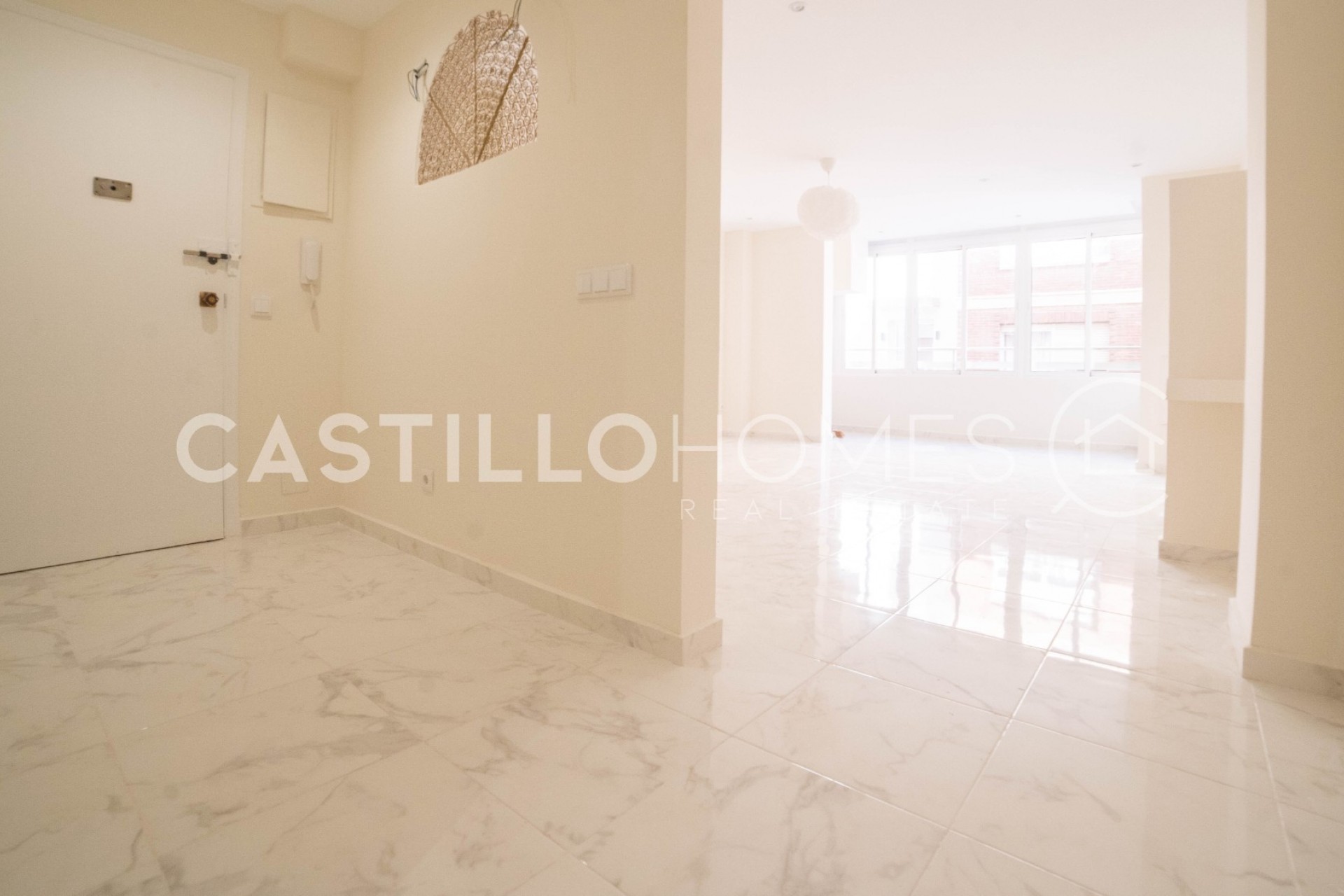 Resale - Apartment -
Torrevieja - Centro
