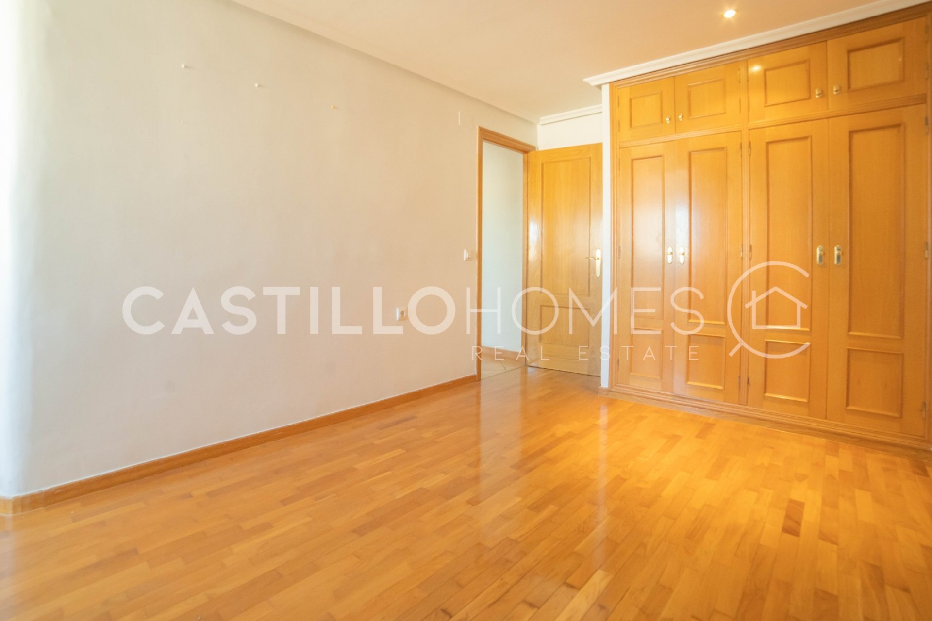 Resale - Apartment -
Torrevieja - Centro