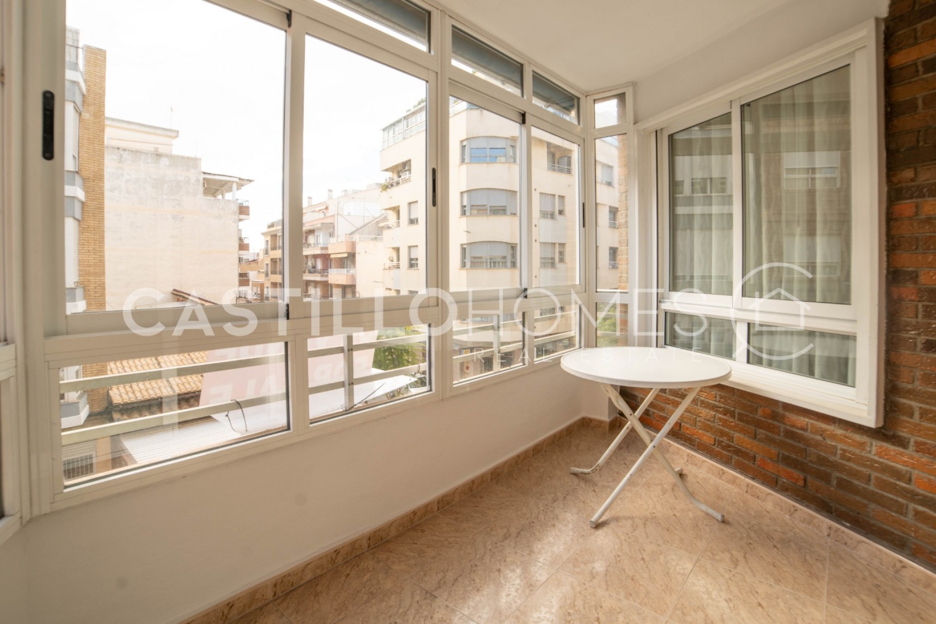 Resale - Apartment -
Torrevieja - Centro