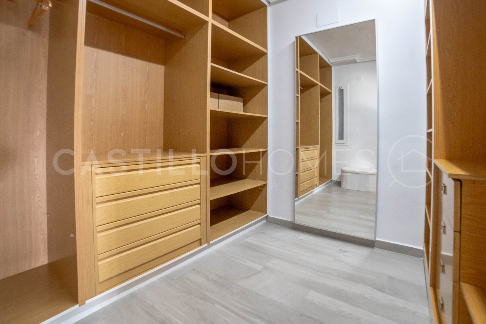 Resale - Apartment -
Torrevieja - Centro
