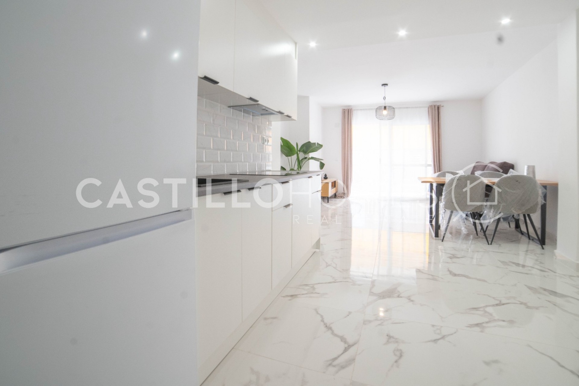 Resale - Apartment -
Torrevieja - Centro