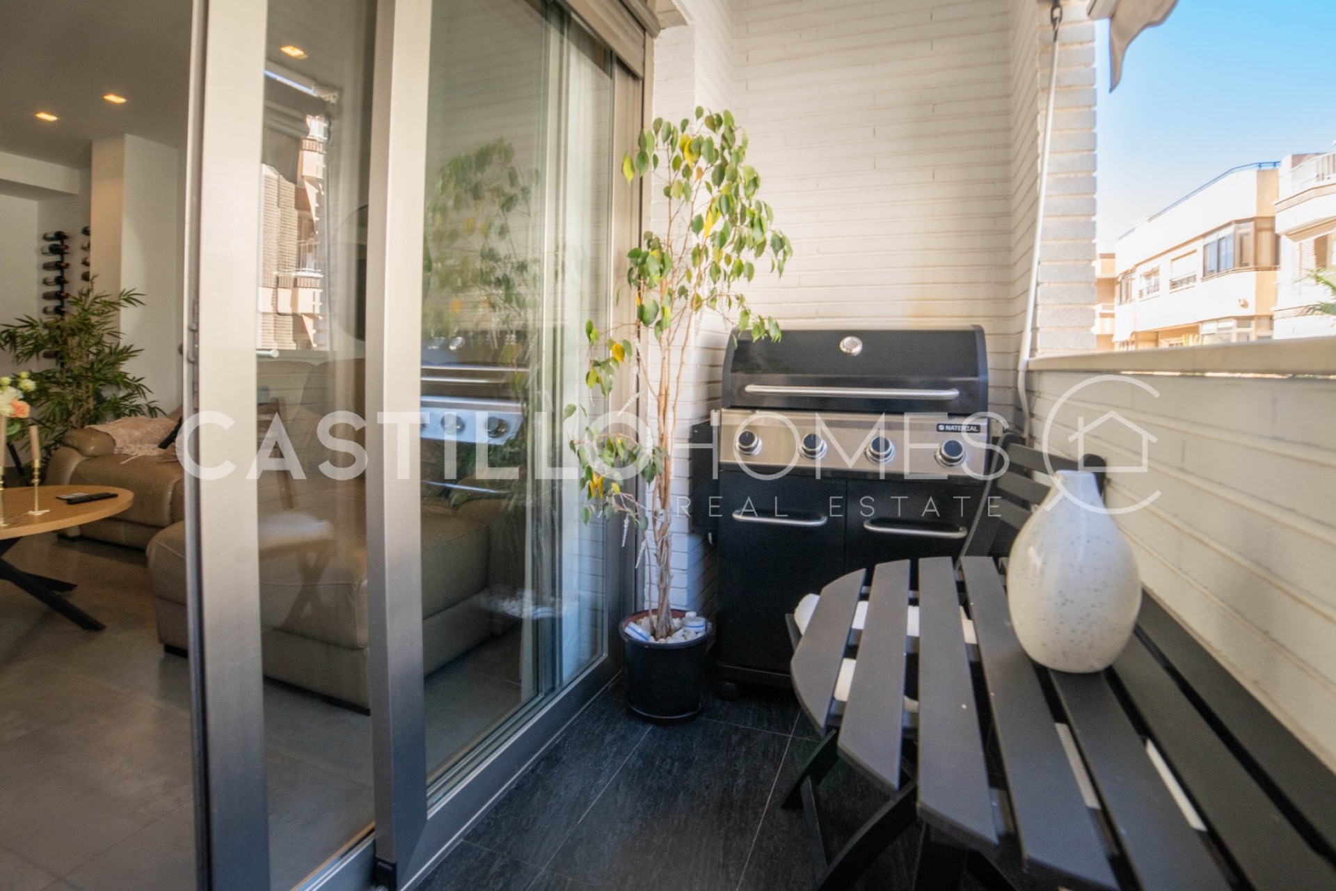 Resale - Apartment -
Torrevieja - Centro