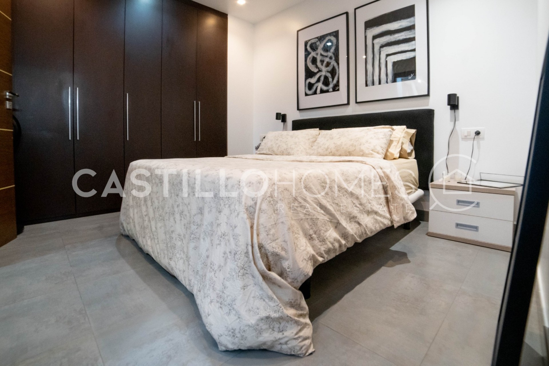 Resale - Apartment -
Torrevieja - Centro