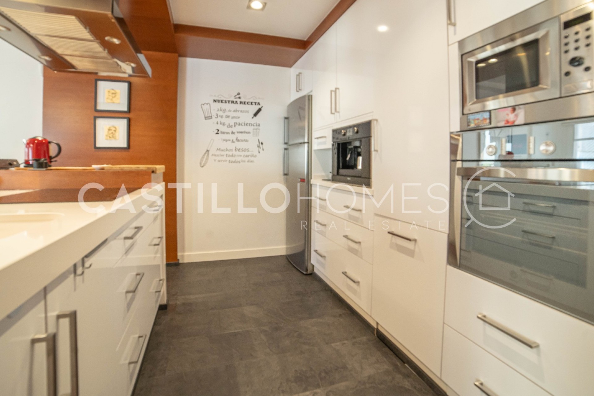 Resale - Apartment -
Torrevieja - Centro