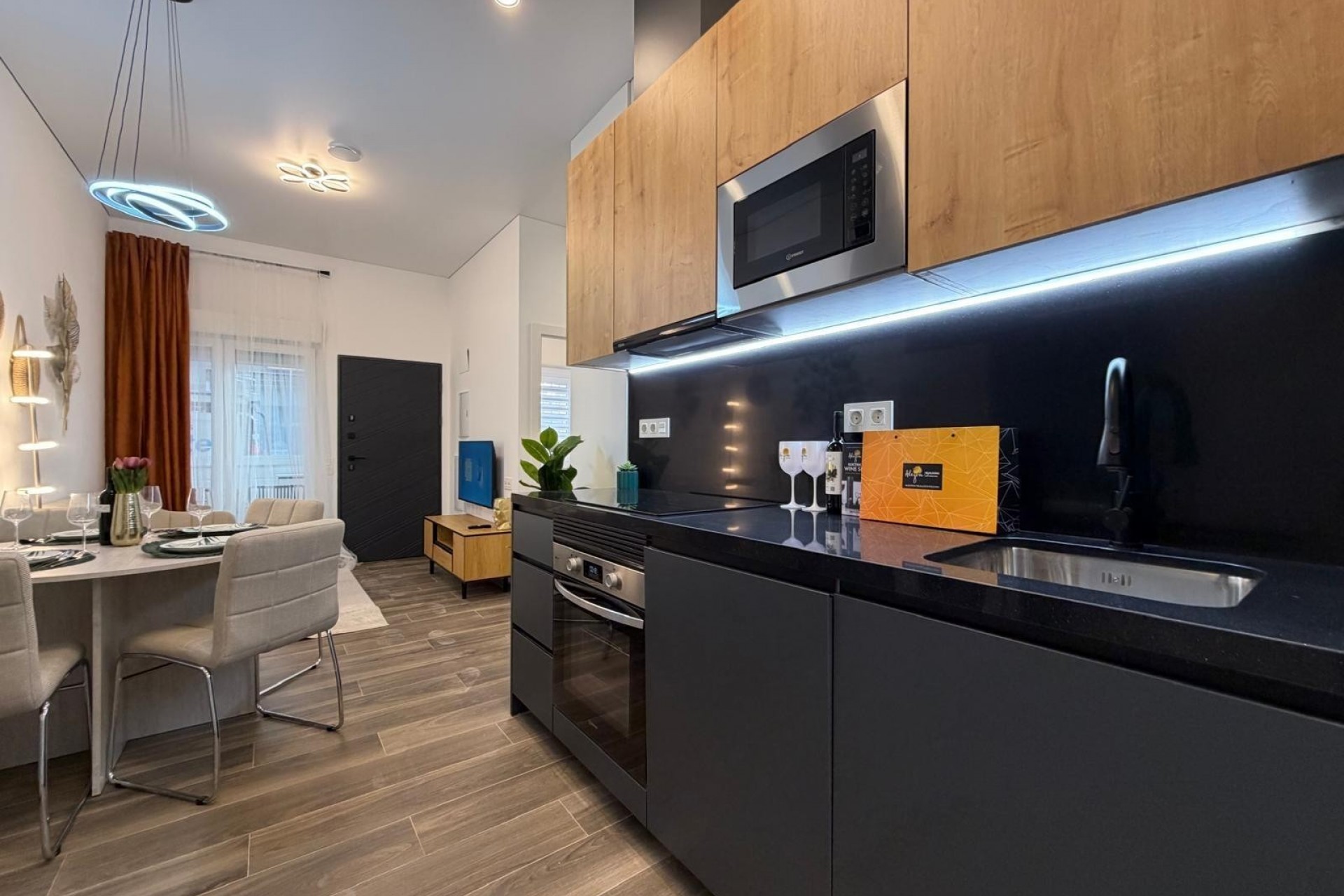 Resale - Apartment -
Torrevieja - Centro