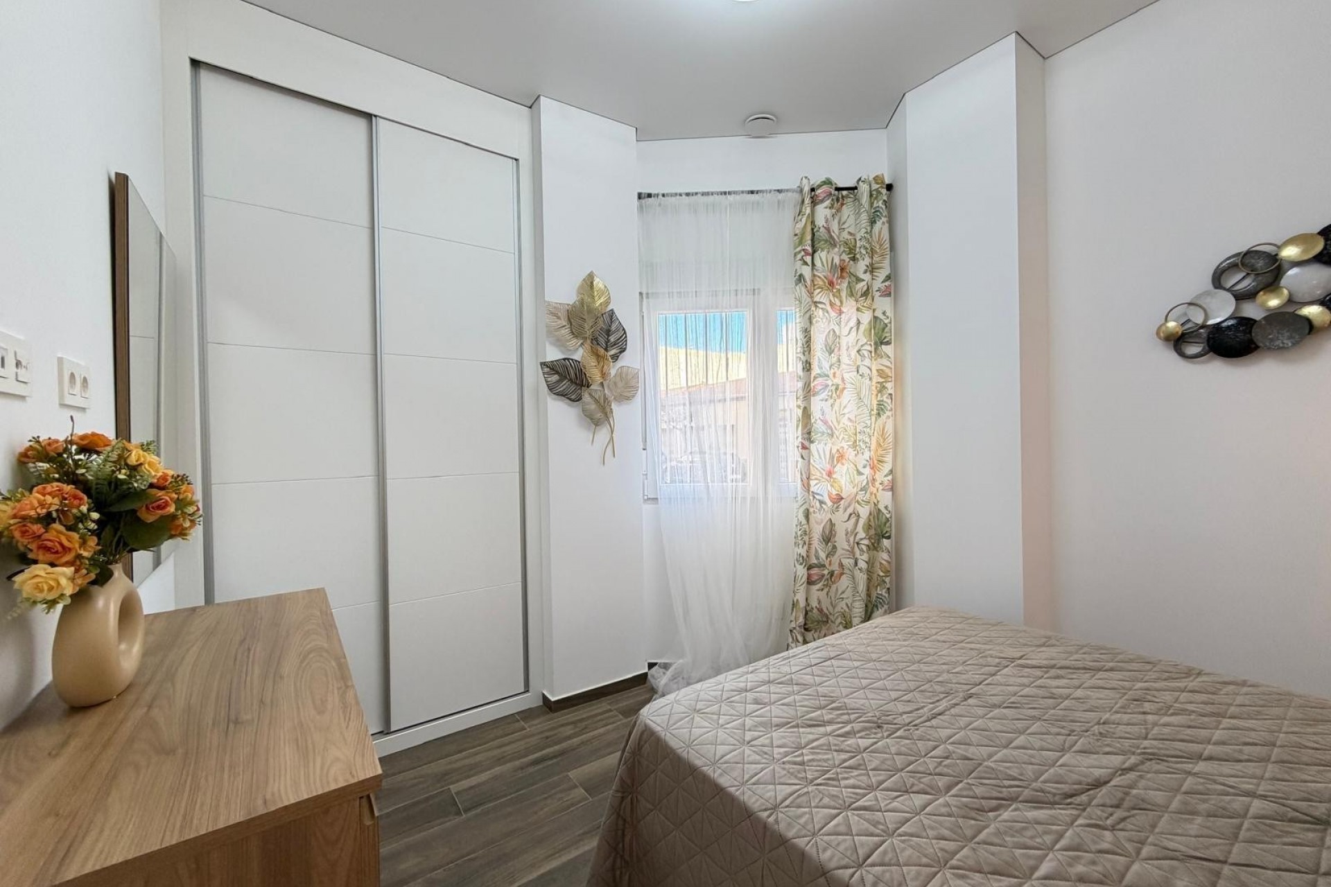 Resale - Apartment -
Torrevieja - Centro