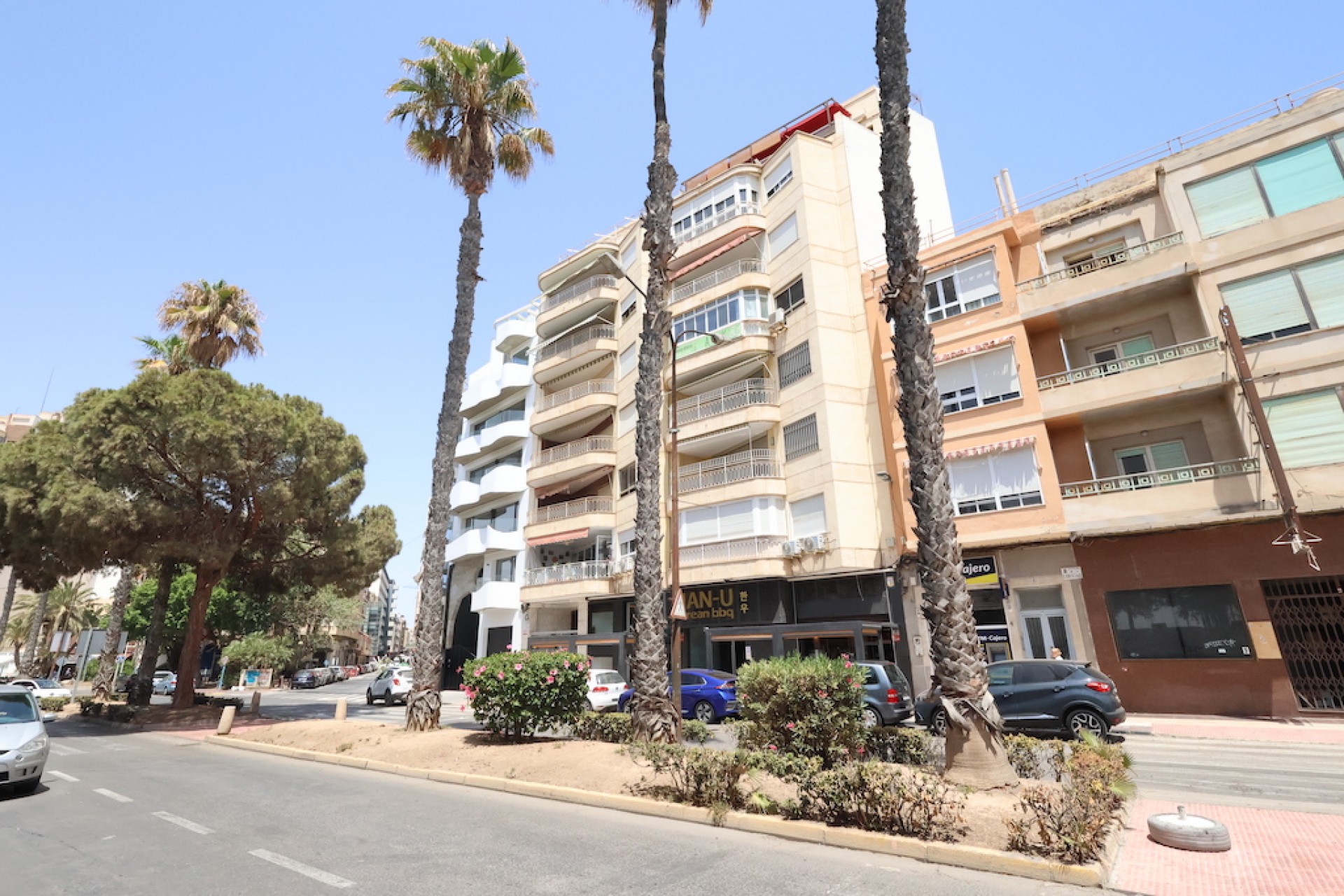 Resale - Apartment -
Torrevieja - Centro