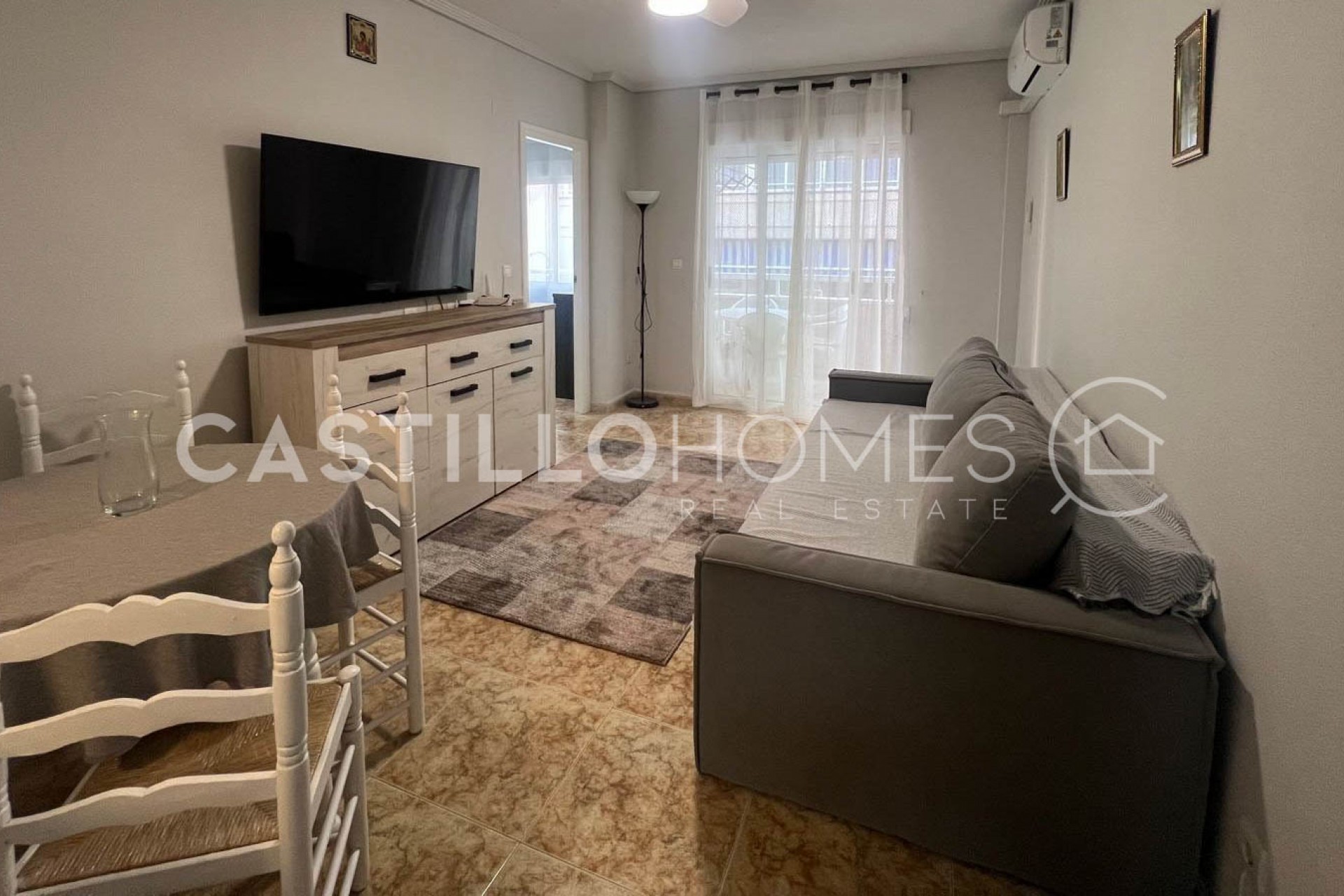 Resale - Apartment -
Torrevieja - Centro